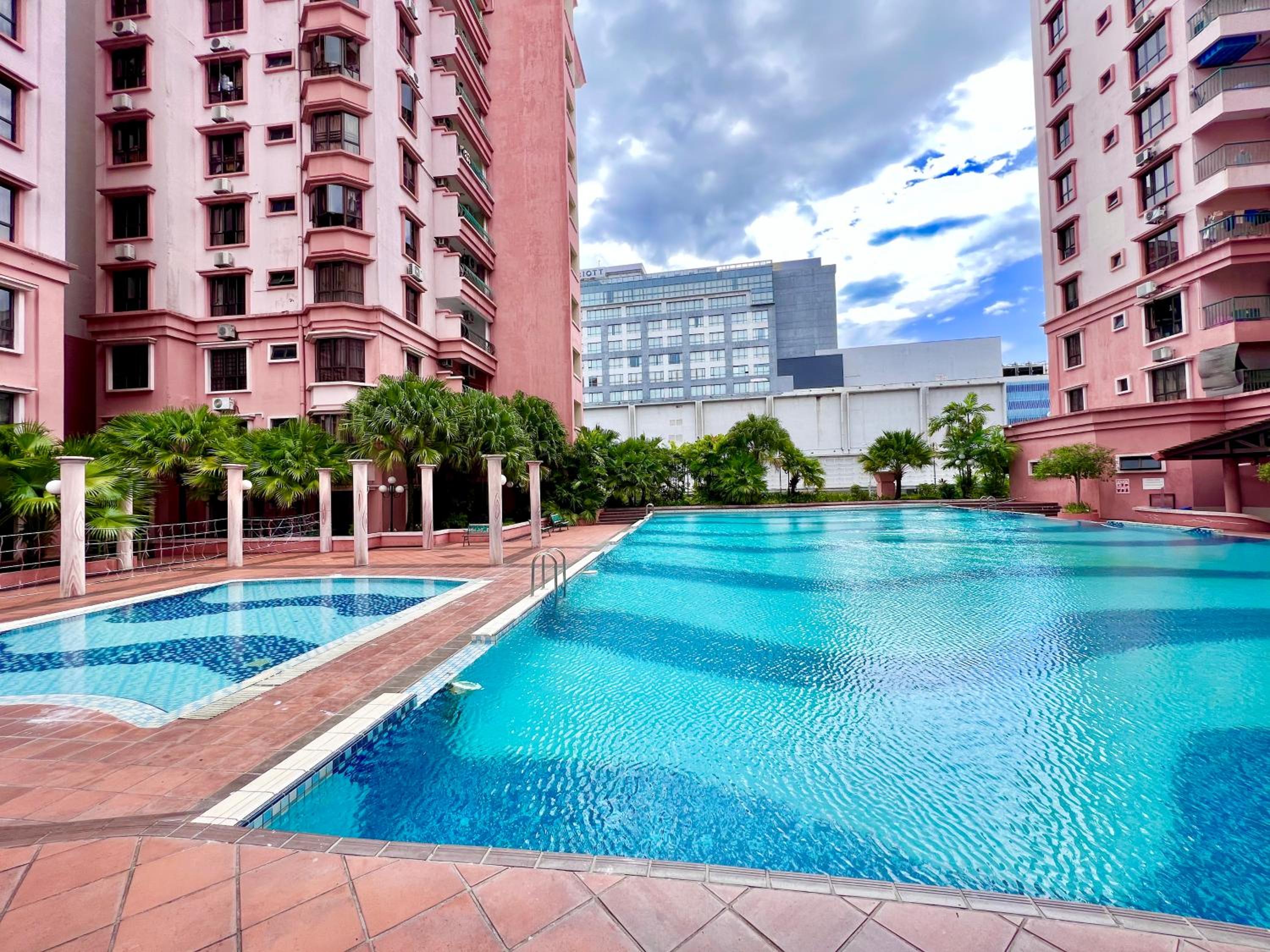 THE PENTHOUSE - MARINA COURT CONDO FAMILY 4 Bedrooms photo 6