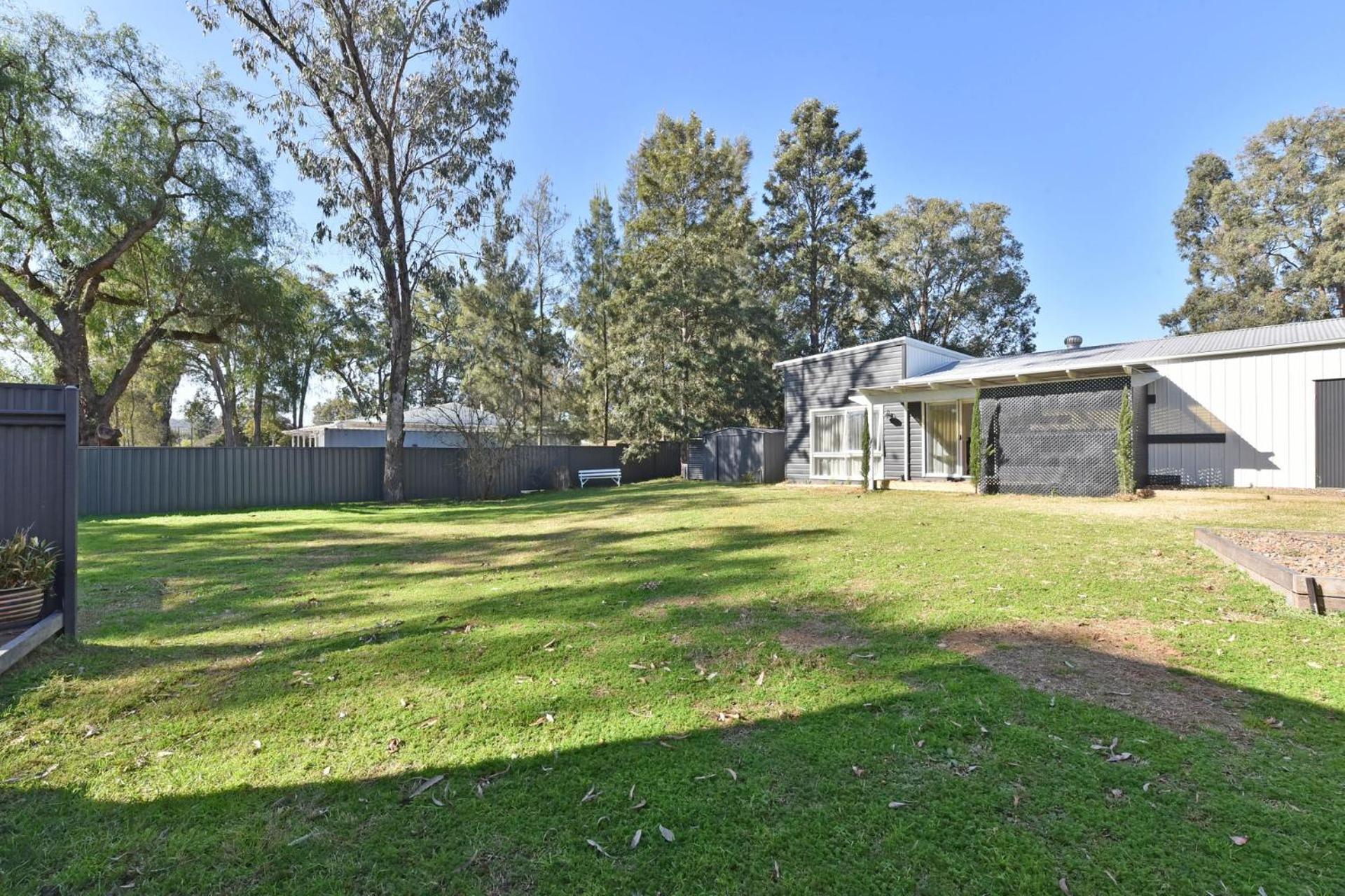Rose Cottage Studio Romantic or Solo Getaway. Spa, Games Room