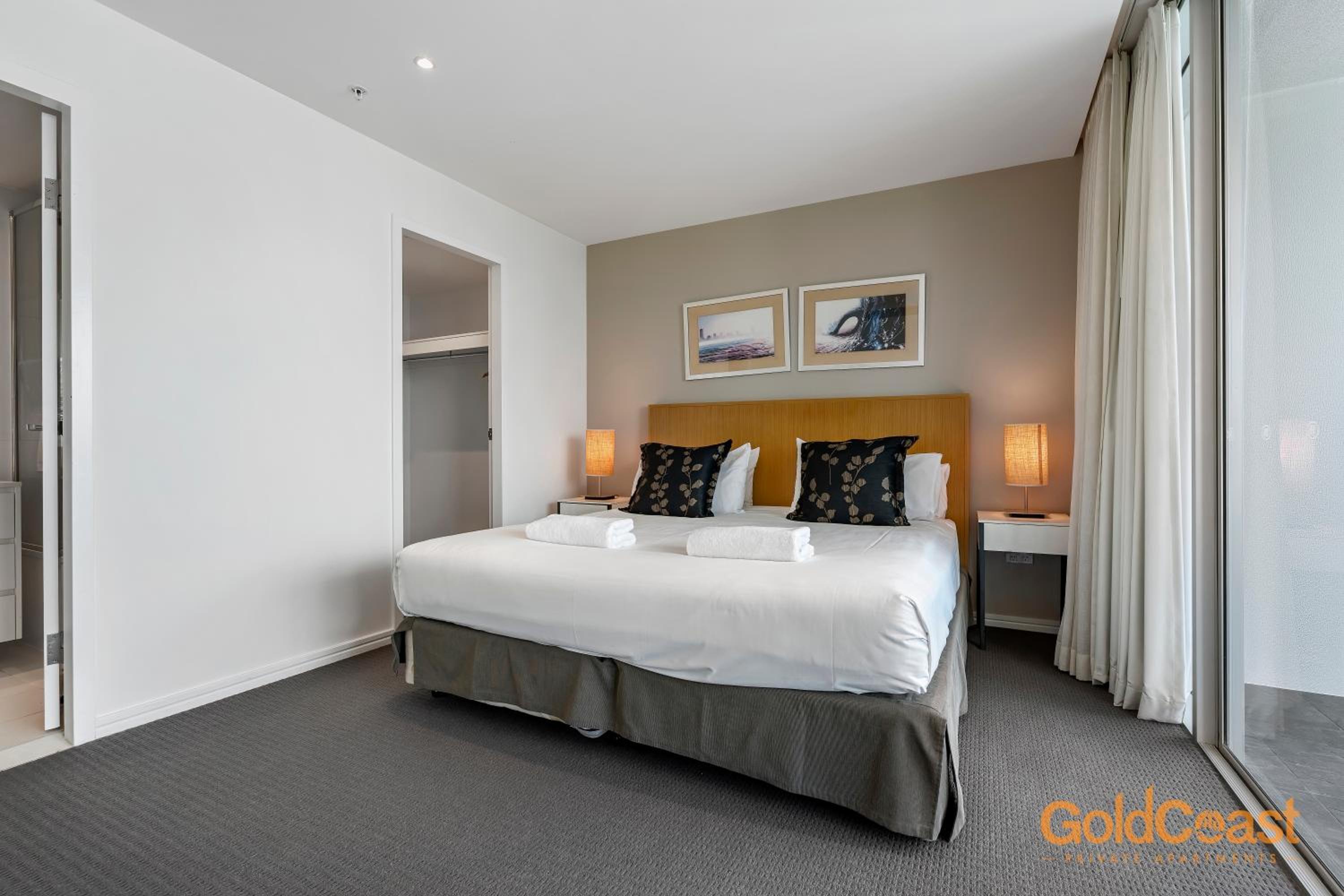 Gold Coast Private Apartments - H Residences, Surfers Paradise