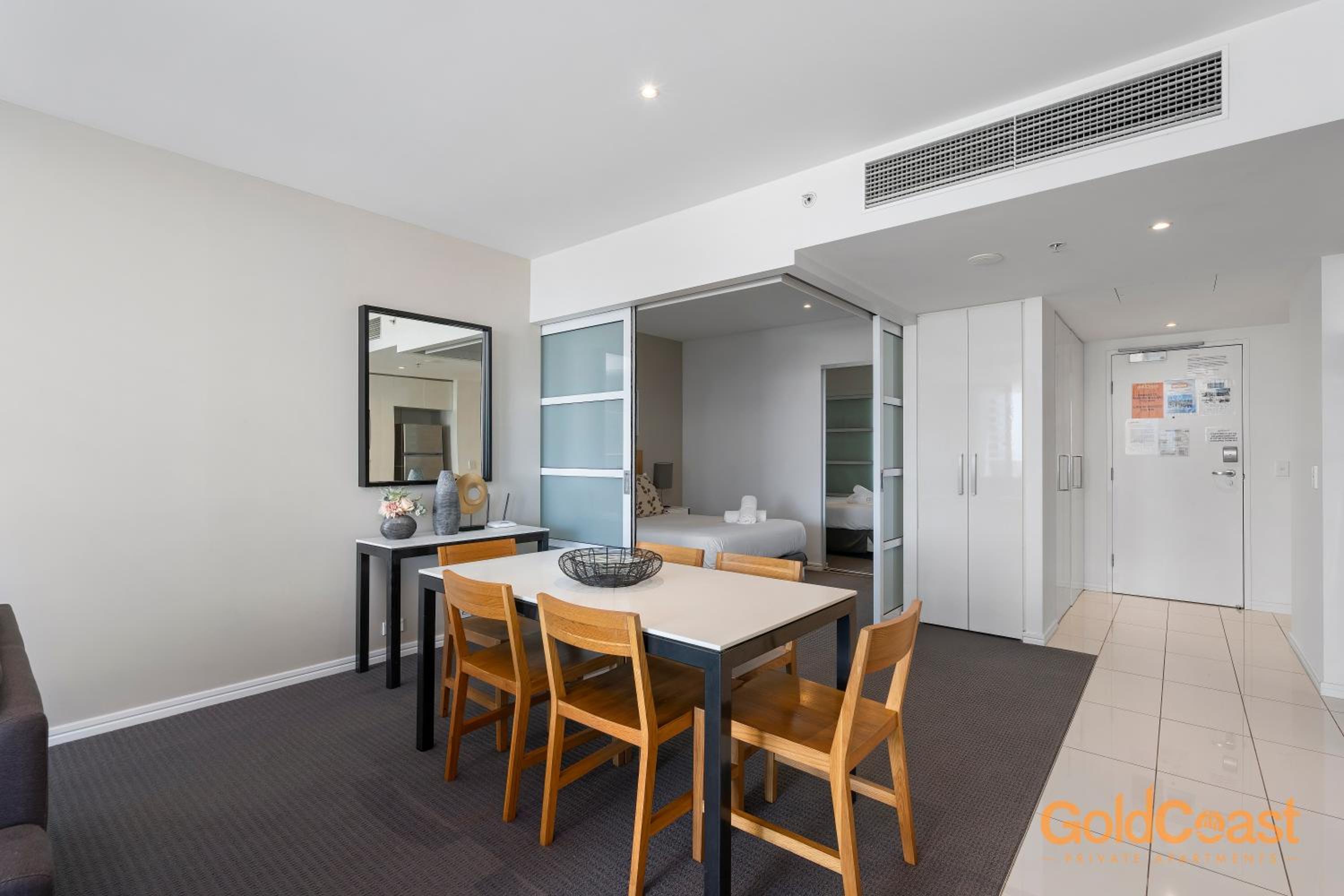 Gold Coast Private Apartments - H Residences, Surfers Paradise