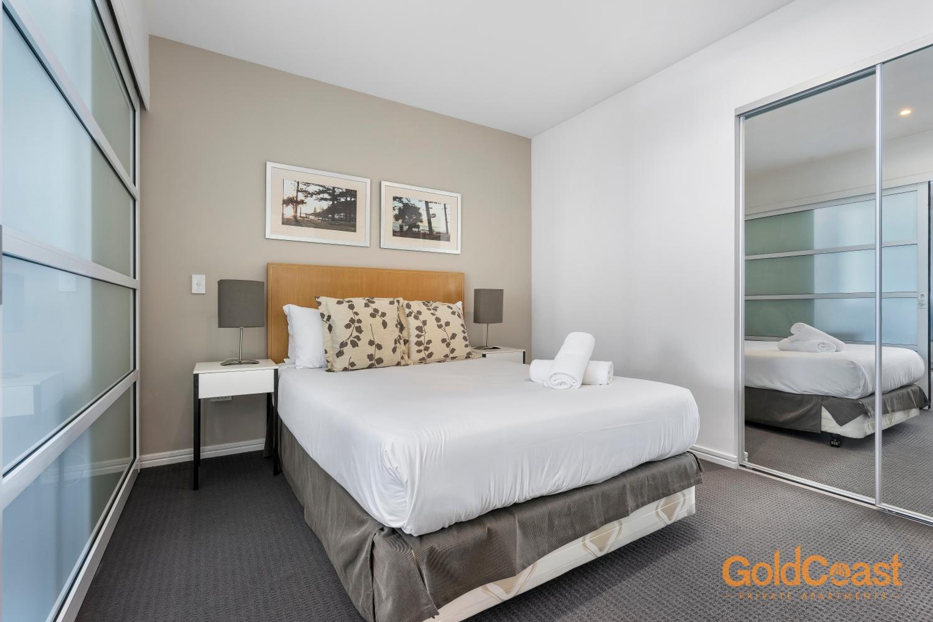 Gold Coast Private Apartments - H Residences, Surfers Paradise