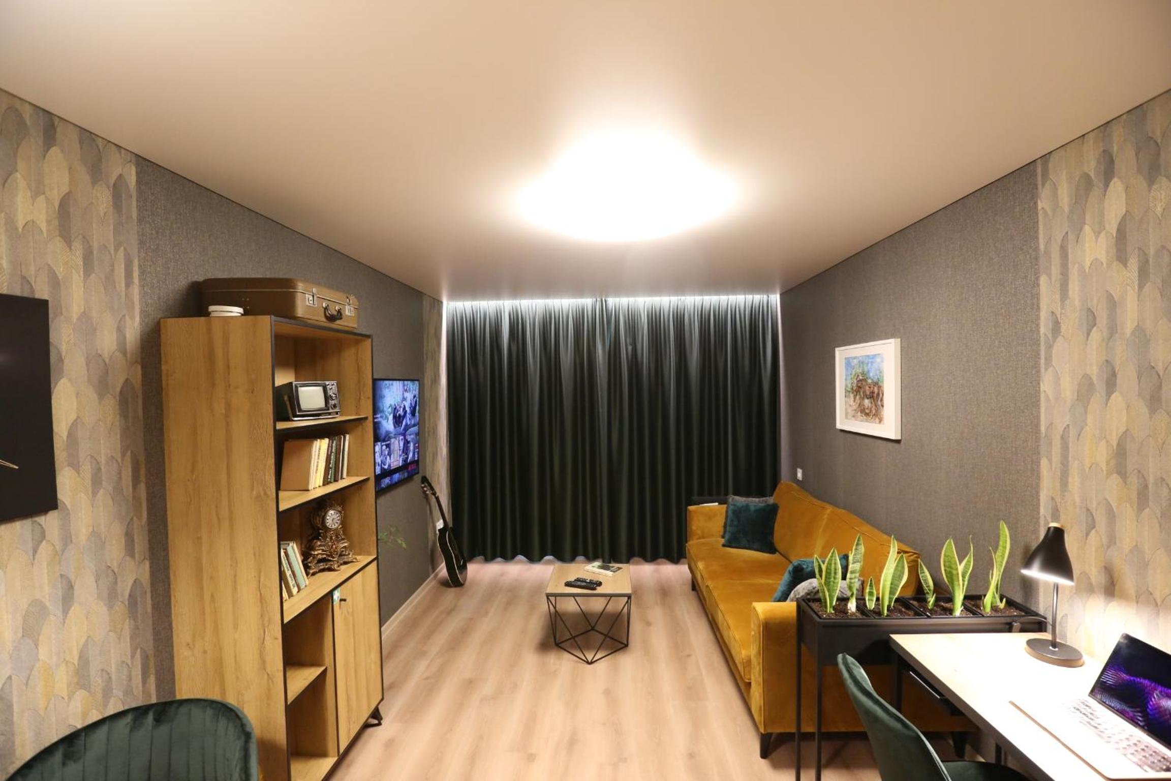 Modern 2 Room Apartment - FREE PARKING - NETFLIX view 2