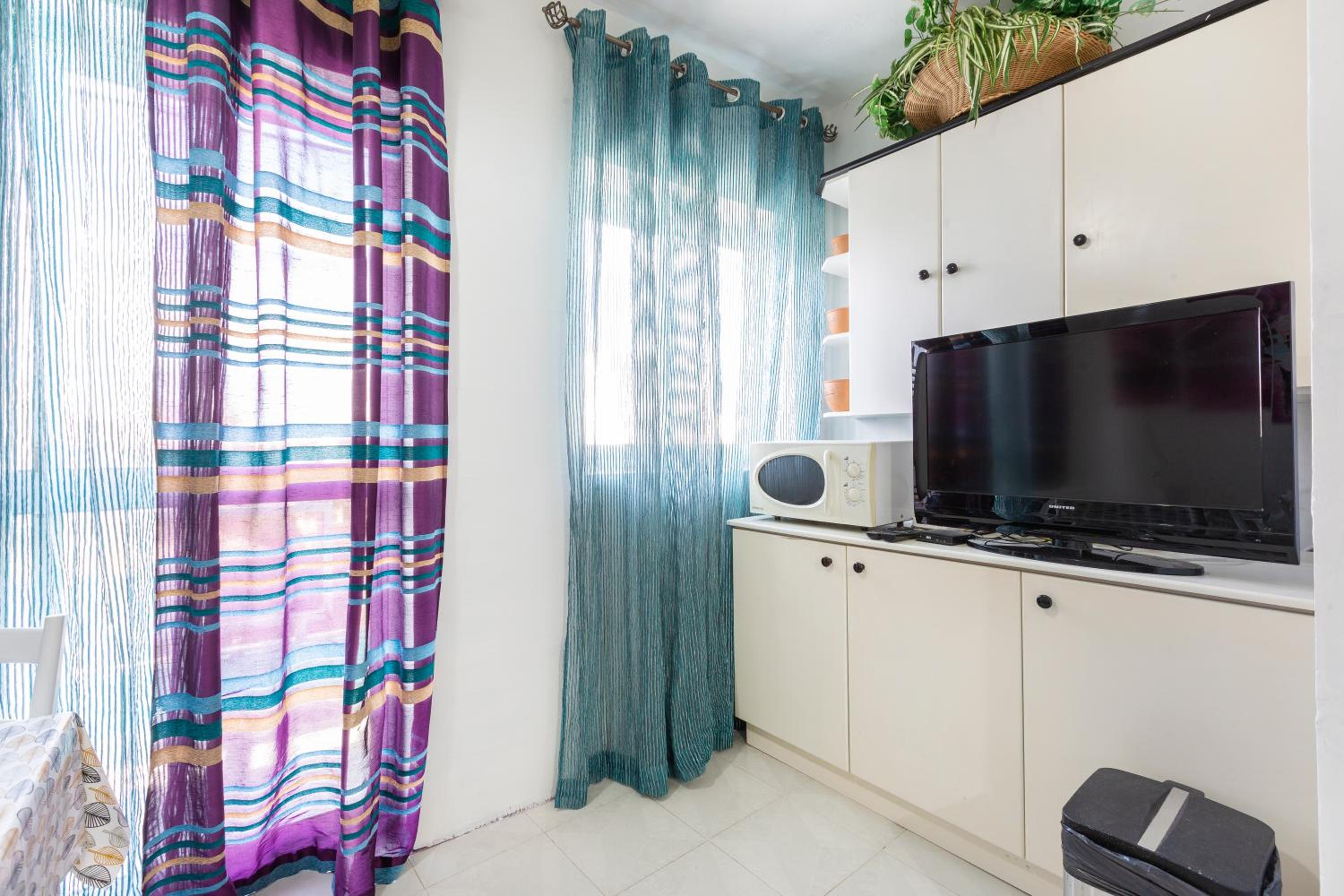NE1 - Lovely 2 bedroom apartment. Perfect location view 5