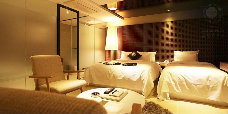 Jeju Vacations - Jeju Cullinan Hotel - Property Image 1