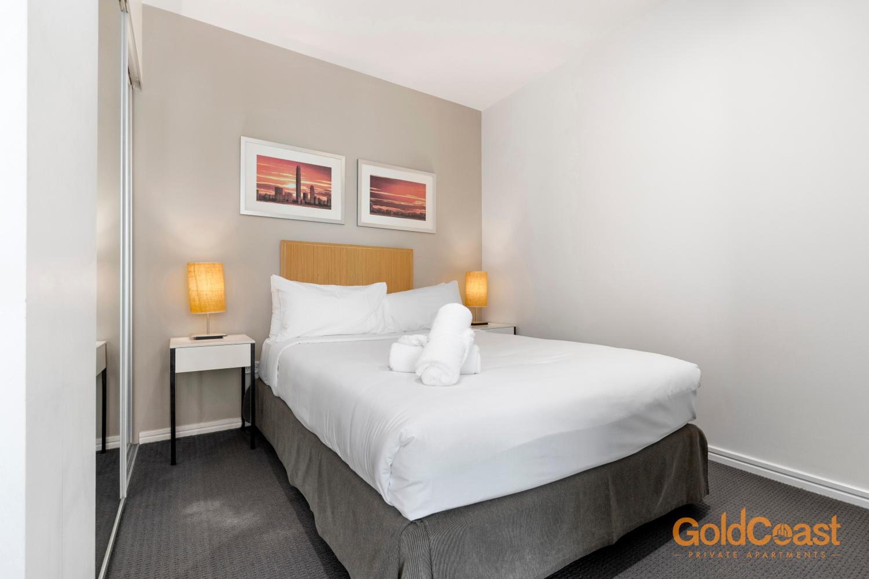 Gold Coast Private Apartments - H Residences, Surfers Paradise