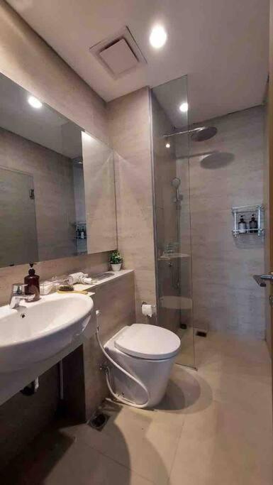 2 Bed Room Apartment in West Jakarta view 3