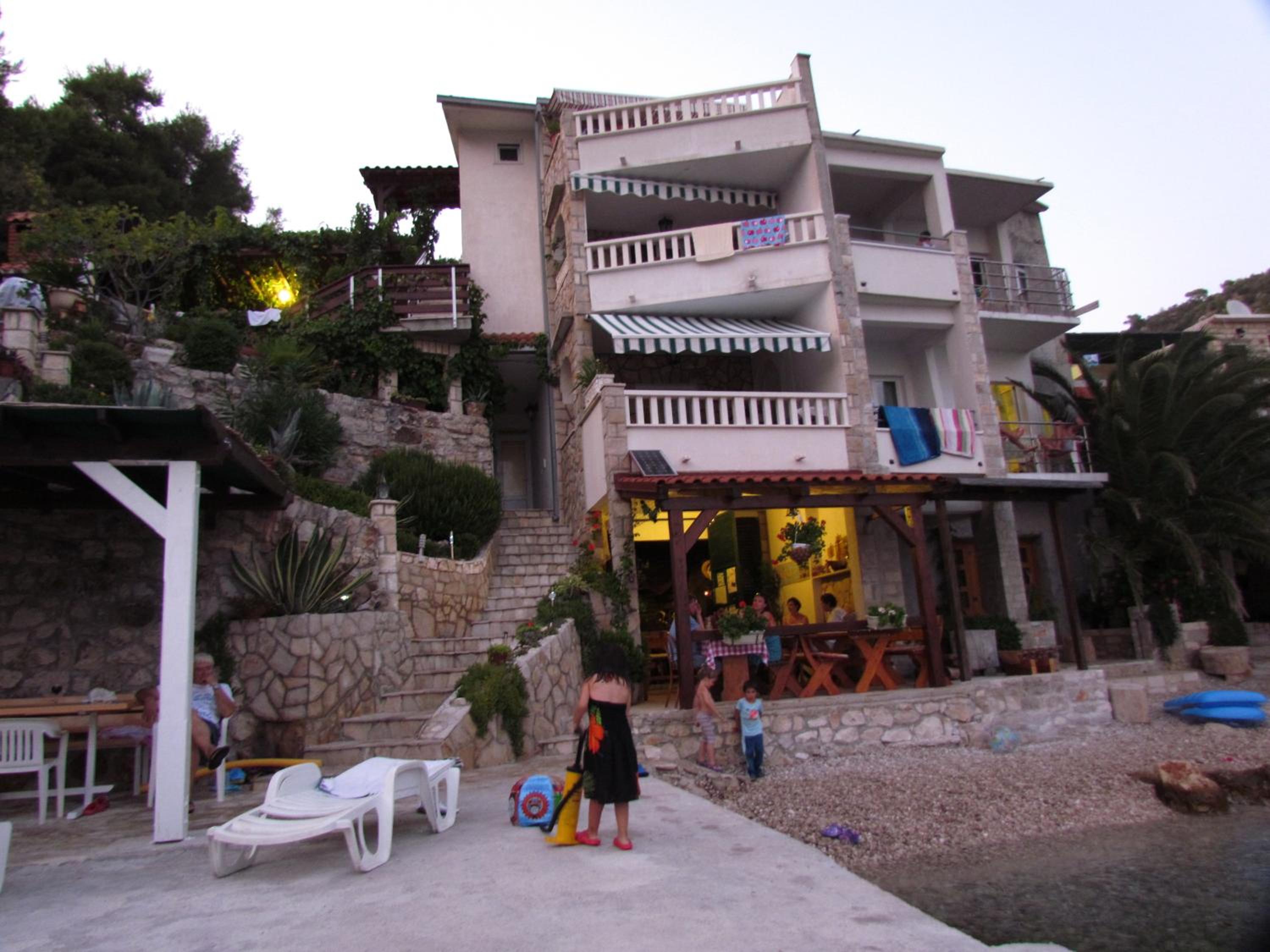 Photo 44