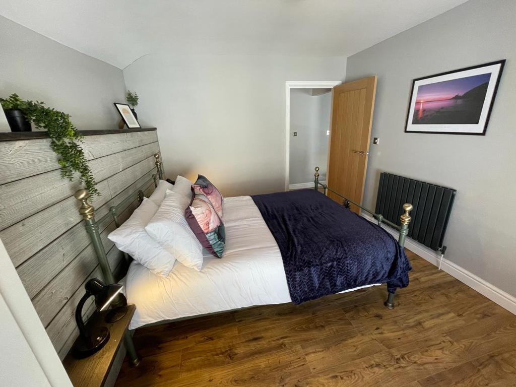 Stunning 1 bedroom Flat in The Mumbles view 2
