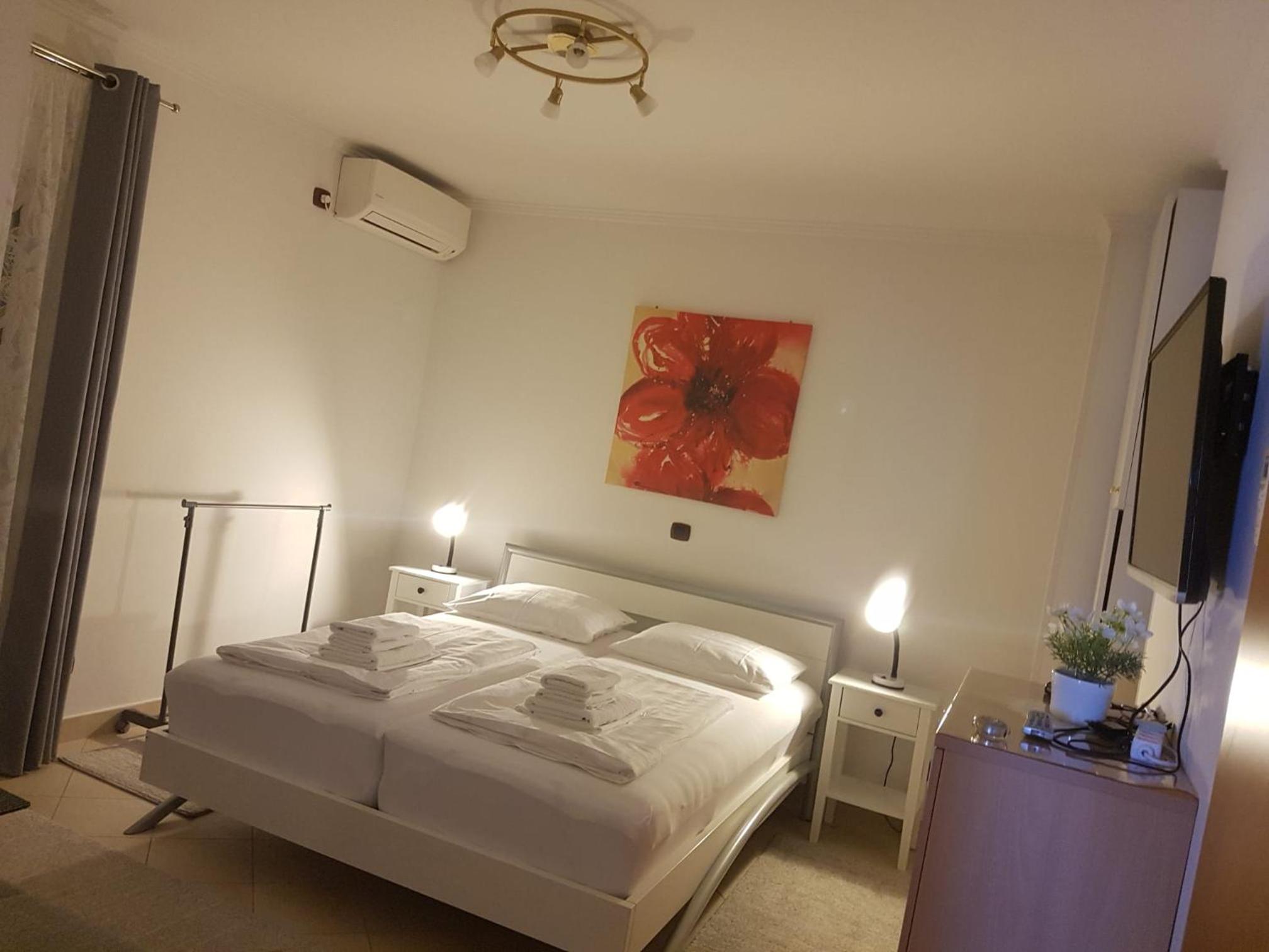 Apartment mit Balkon