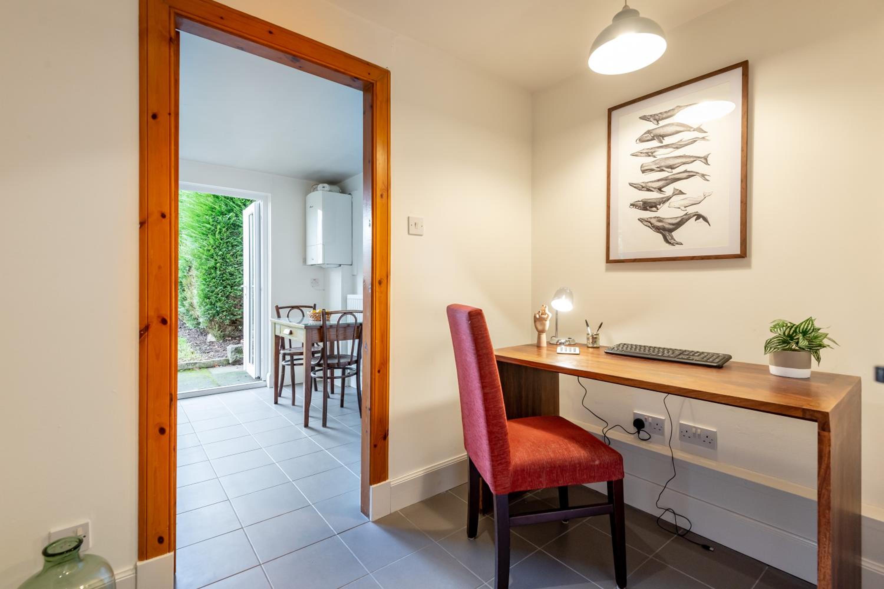 Charming Cardoon Cottage in beautiful village view 5