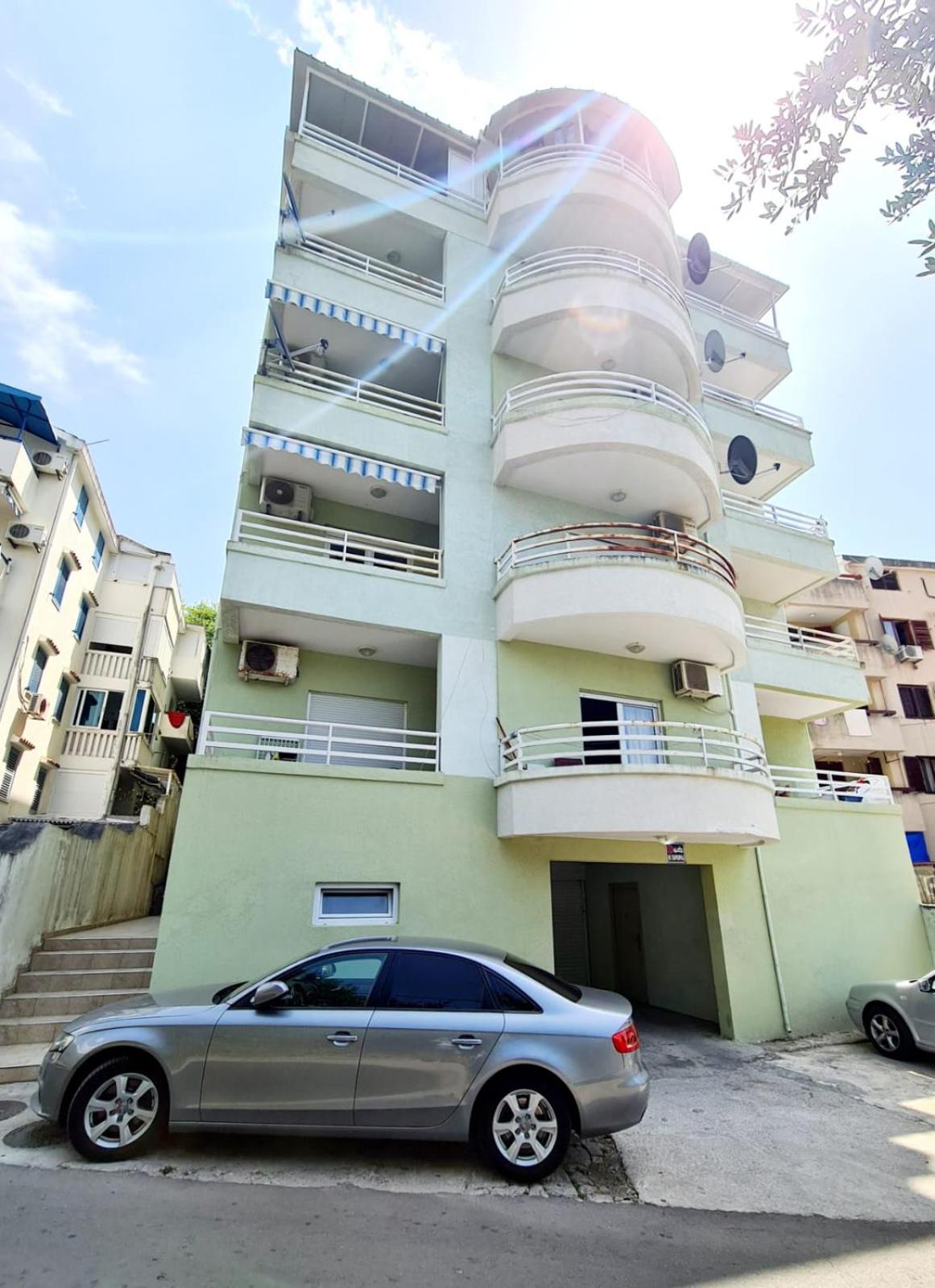 Becici Studio Apartment