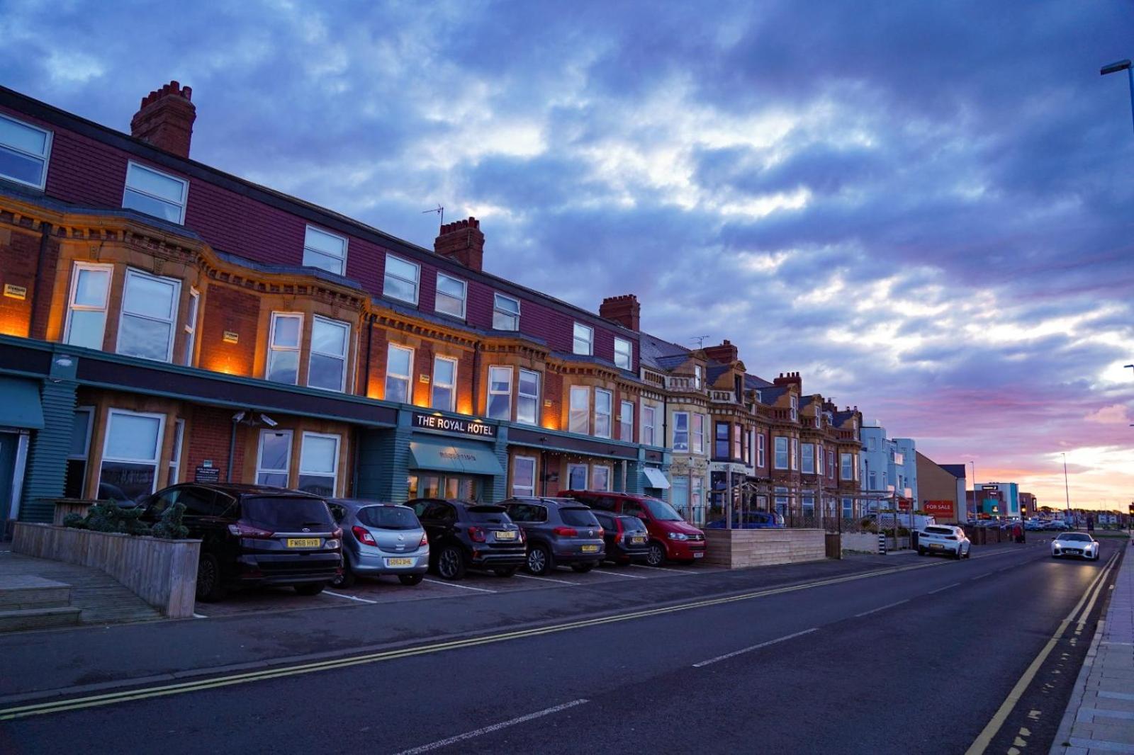 Whitley Bay Vacations - The Royal Hotel - Property Image 1
