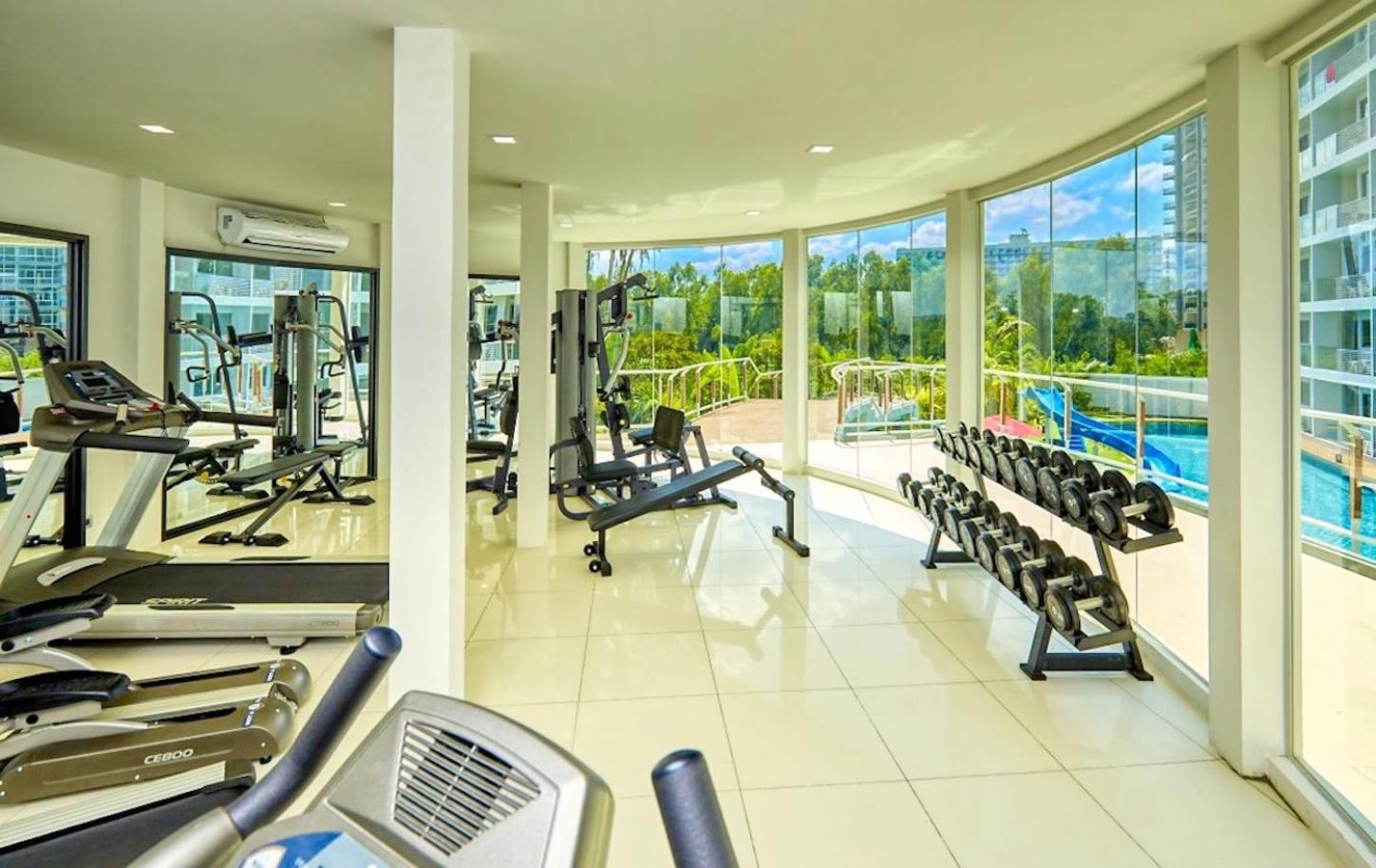 Laguna Beach Resort - Pool View - Sandy Beach, Gym & Huge Lagoon with Slides