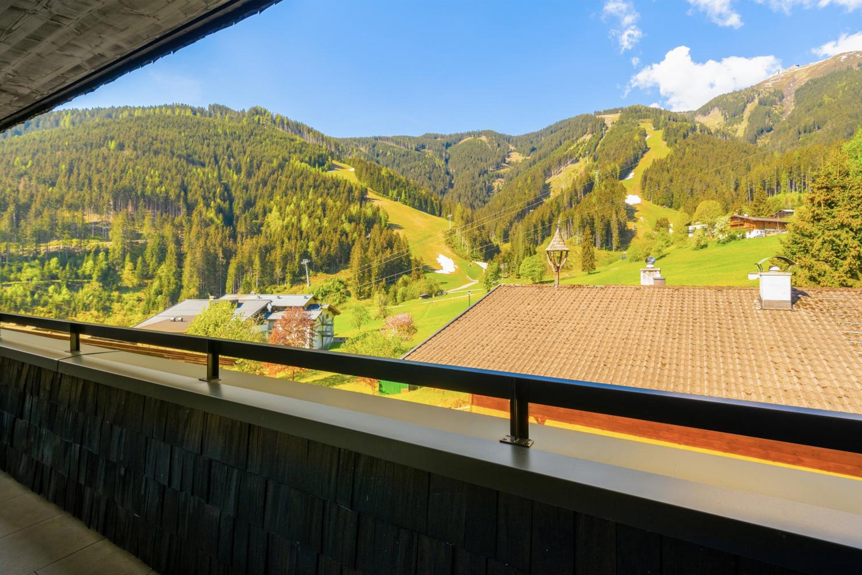 Sunny Ferienwohnungen Ski In - Ski Out - Self Check-in