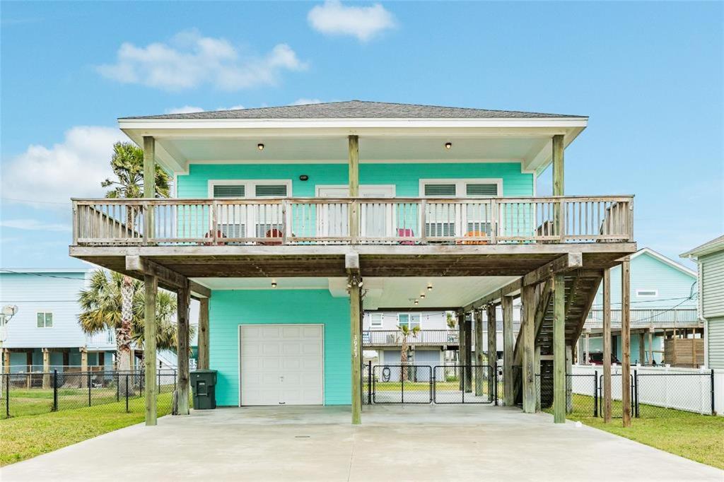 Aqua Villa