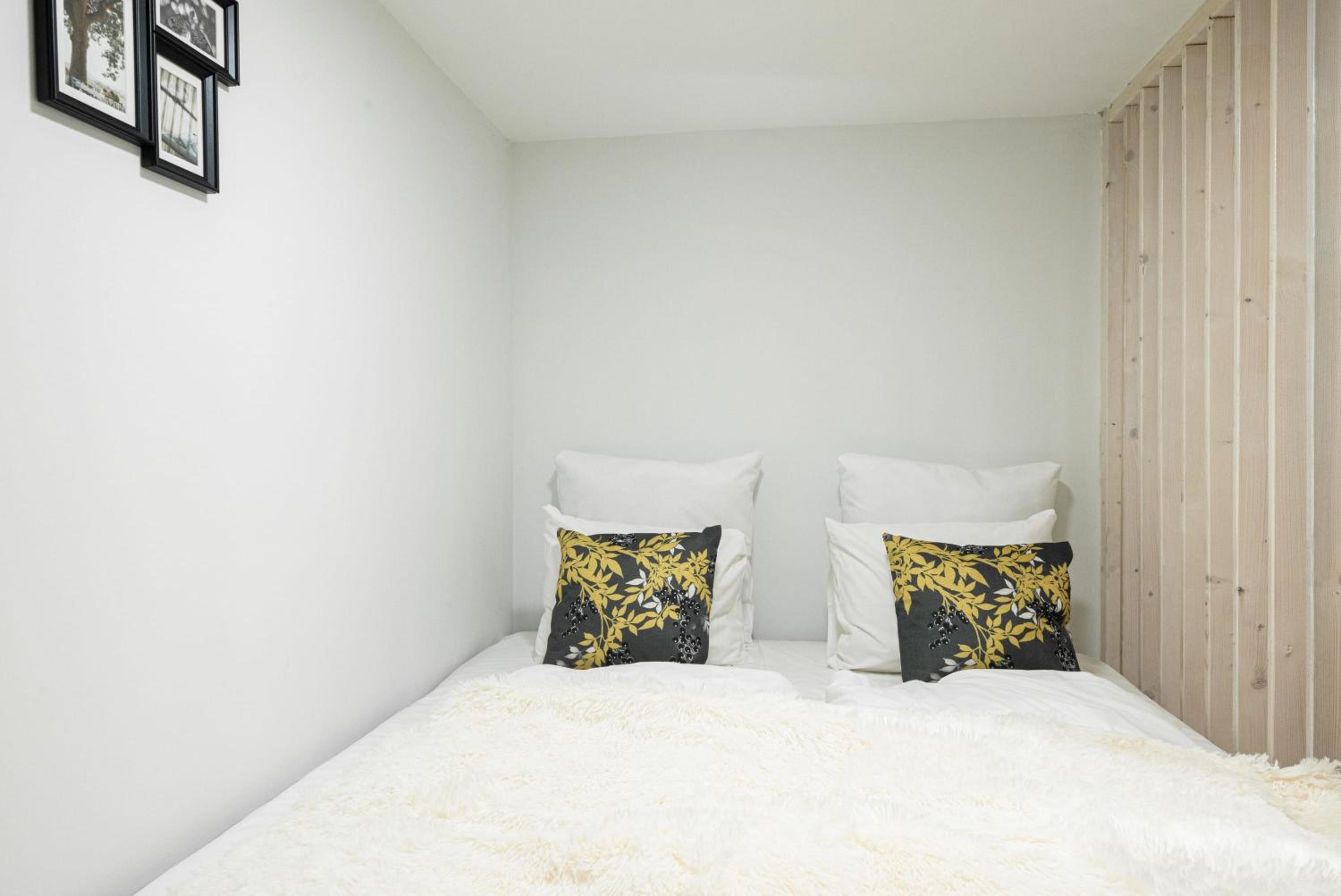 Super Central Quiet Studio view 5