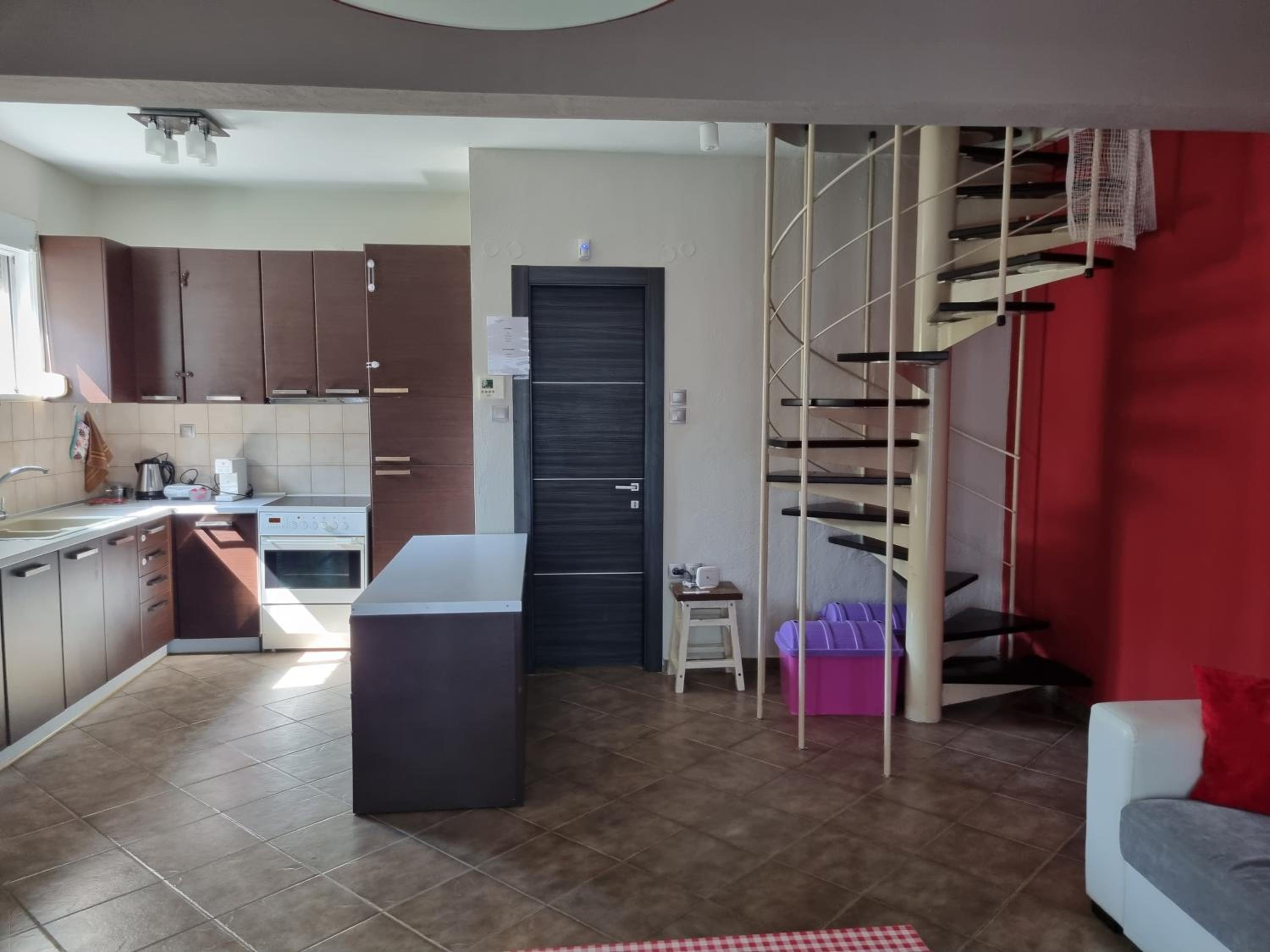 maisonette Zhana
