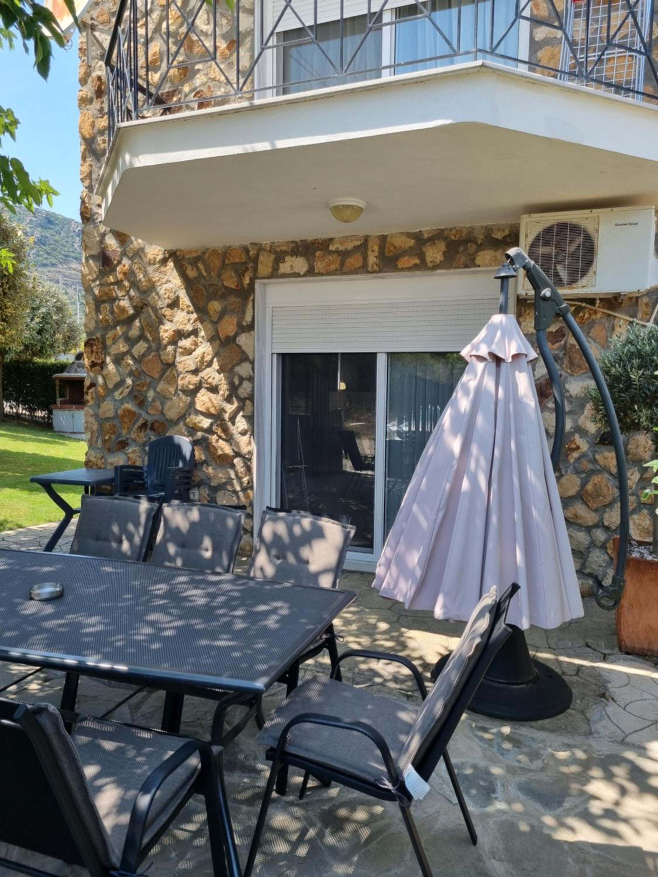 maisonette Zhana