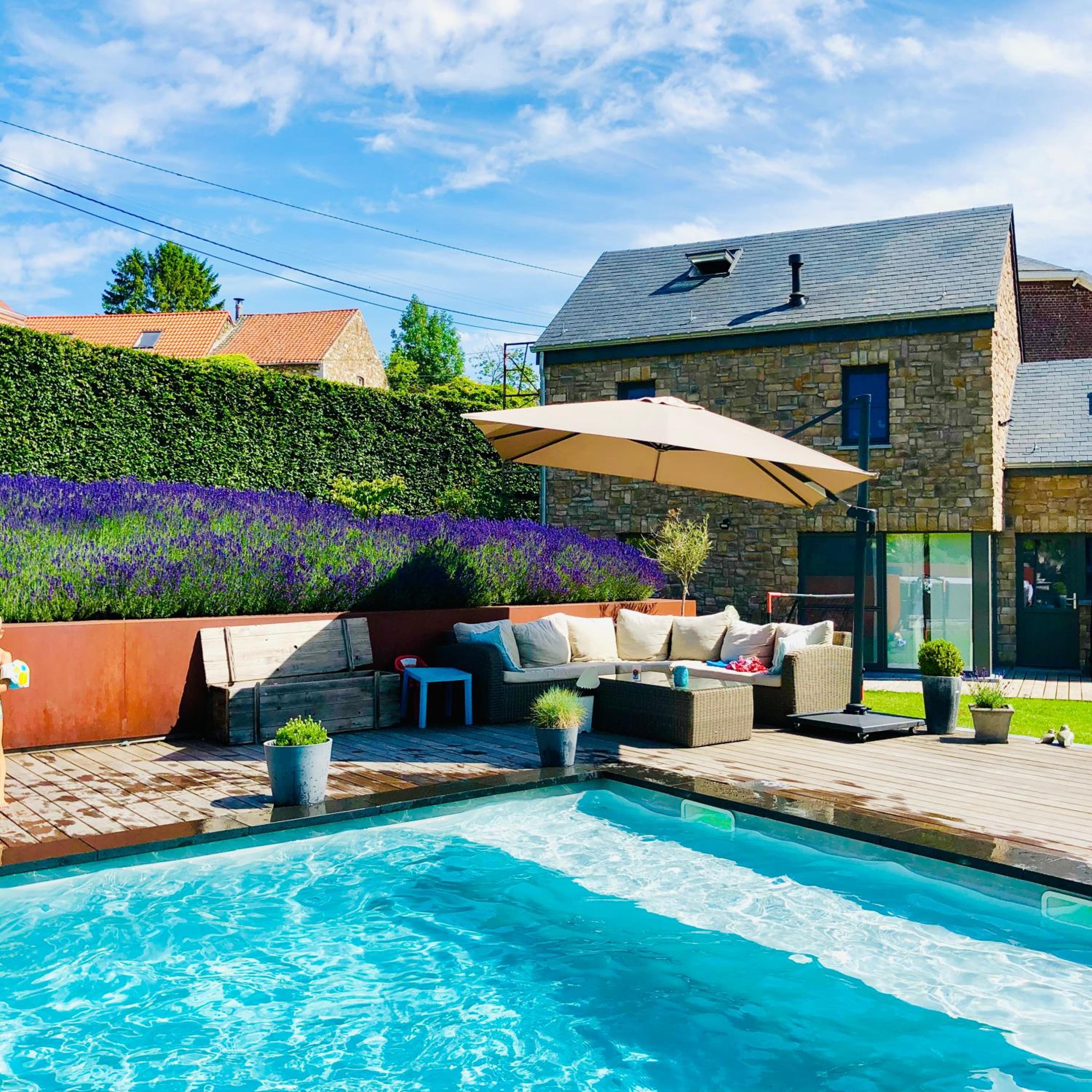 Juste à Côté, Maison de caractère avec piscine