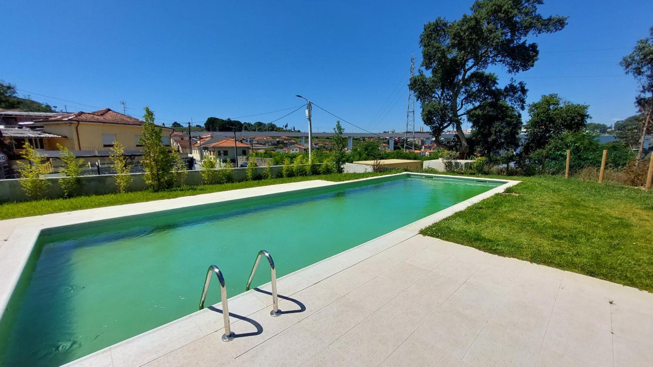 Amazing Pool Apartments by Vacationy view 4