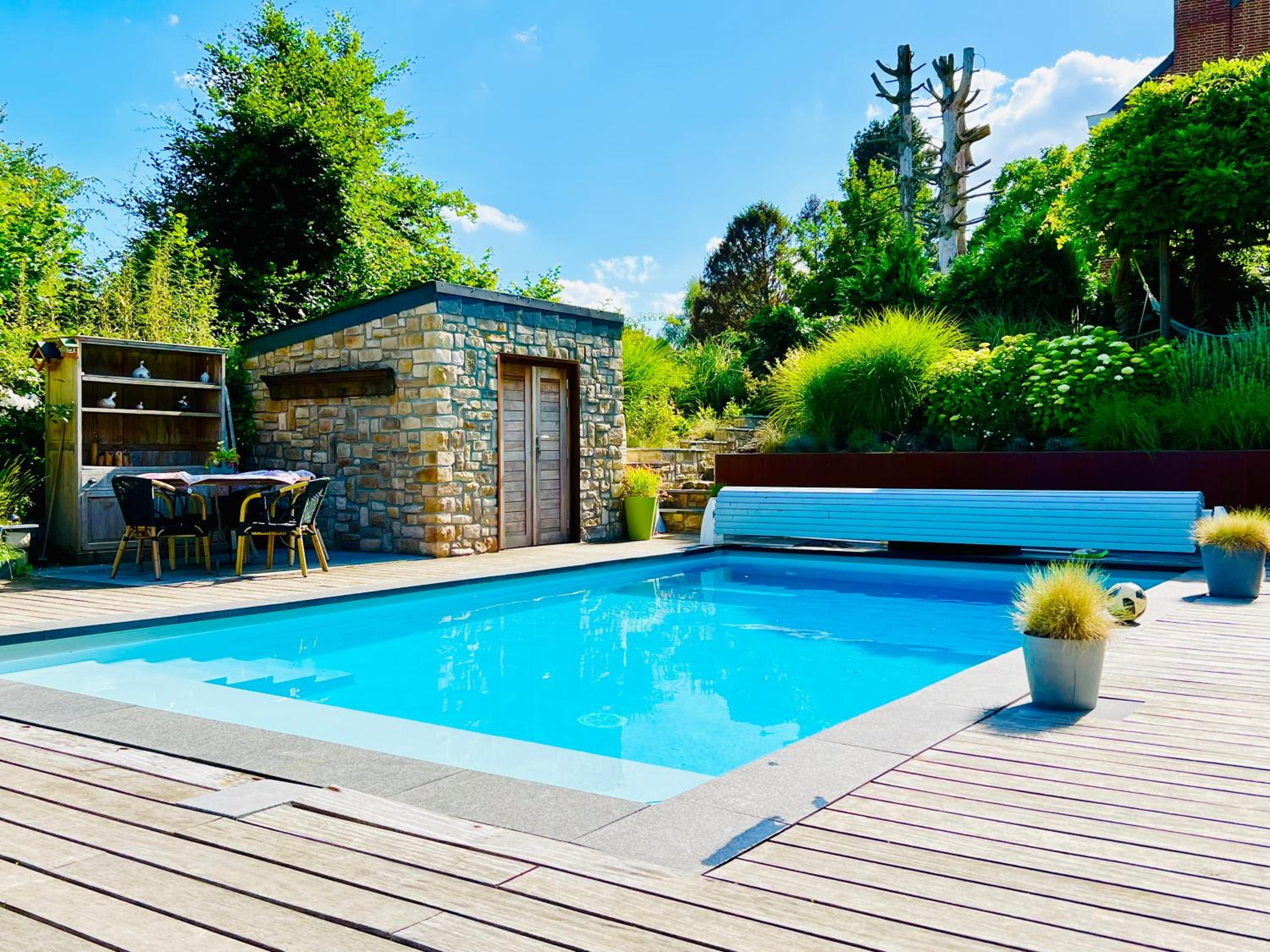 Juste à Côté, Maison de caractère avec piscine