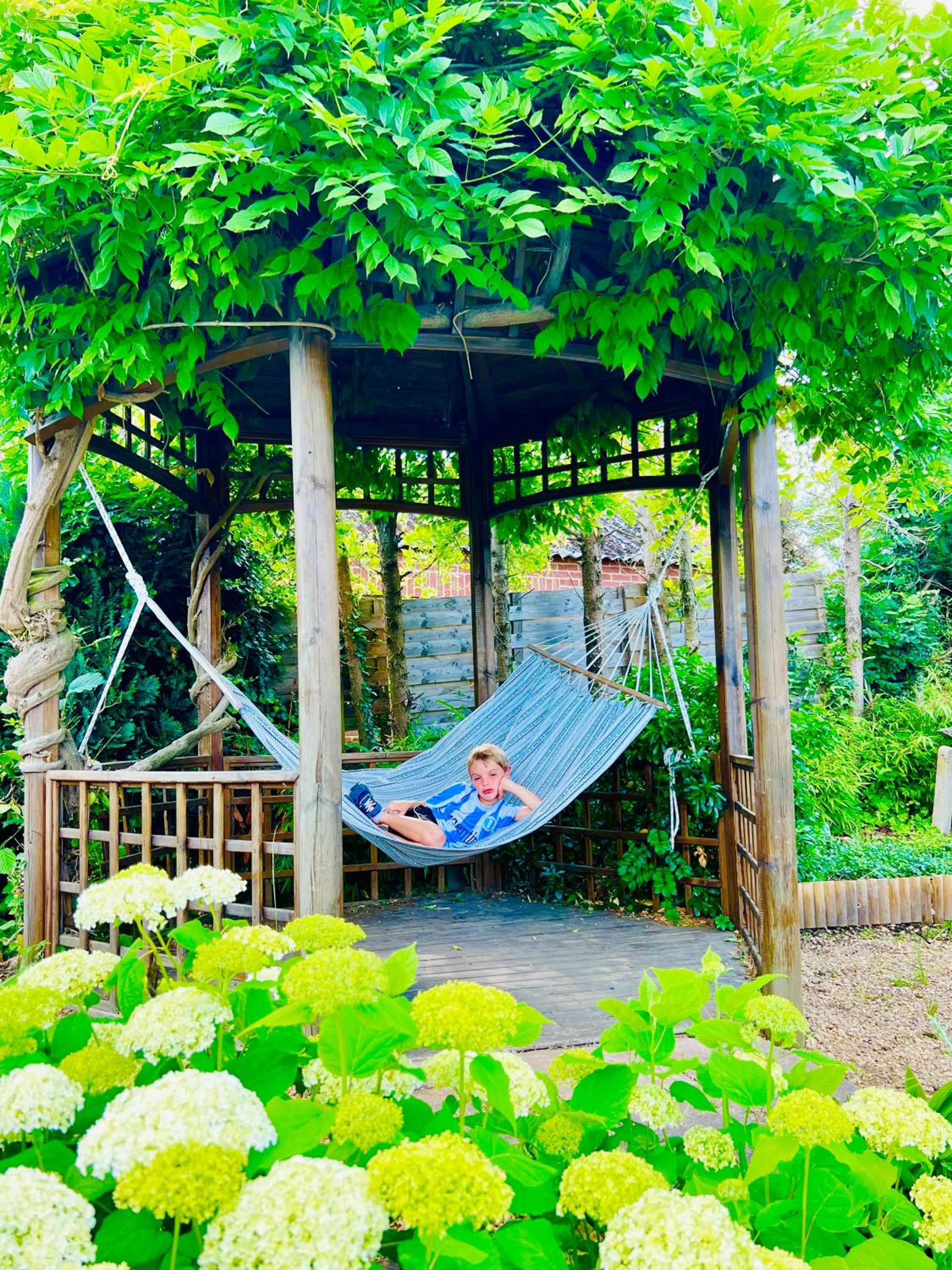 Juste à Côté, Maison de caractère avec piscine
