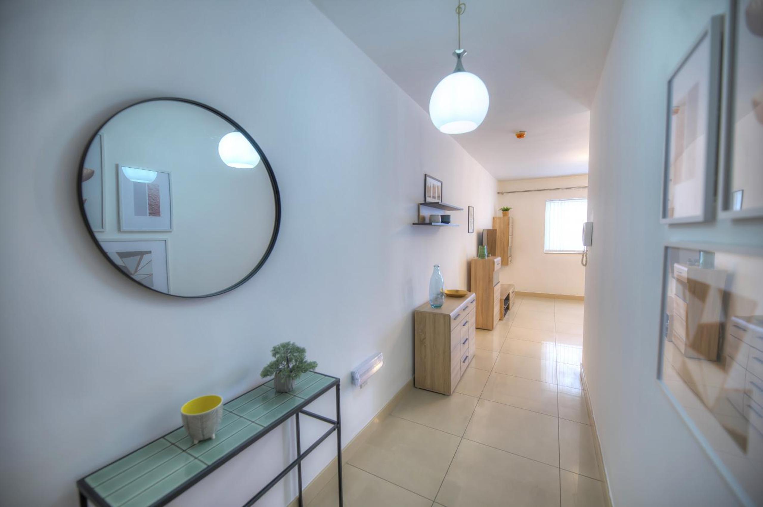 Centrally located and tastefully furnished one bedroom apartment CKNI1-1 photo 5
