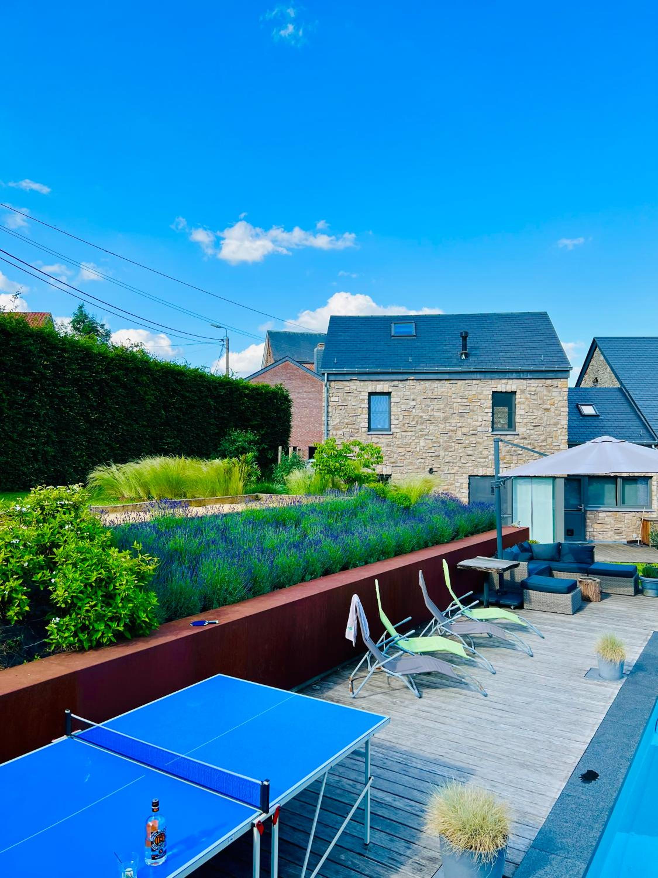 Juste à Côté, Maison de caractère avec piscine