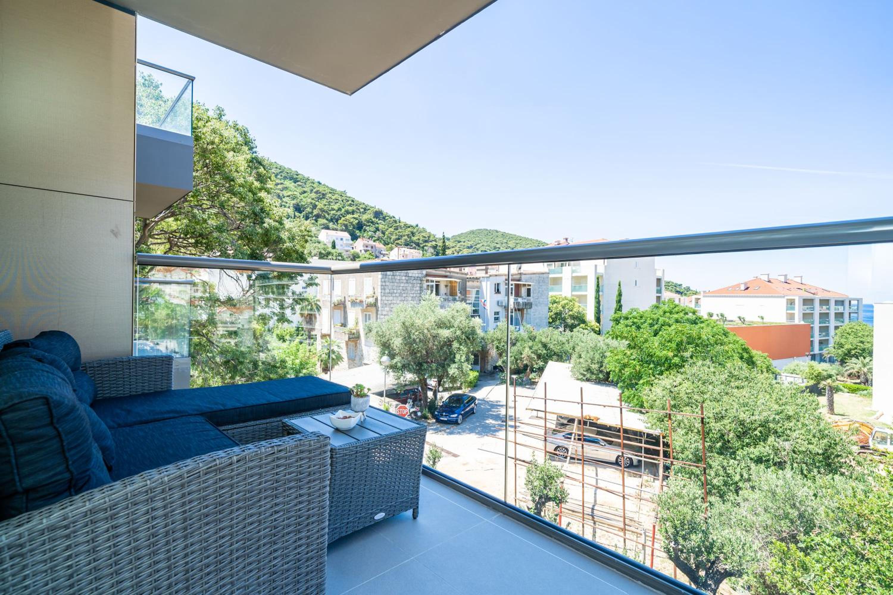 Apartments Zadro