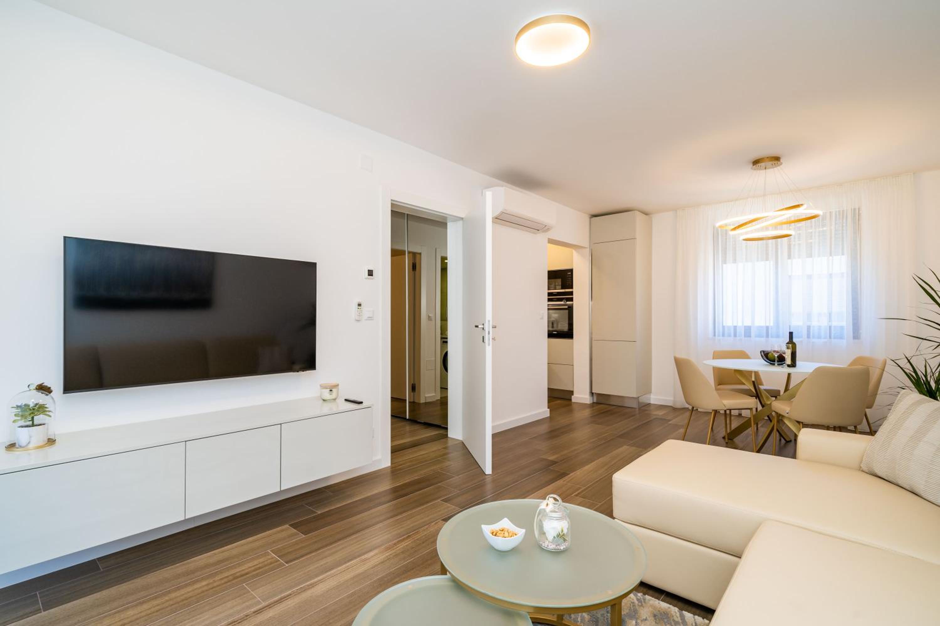 Apartments Zadro