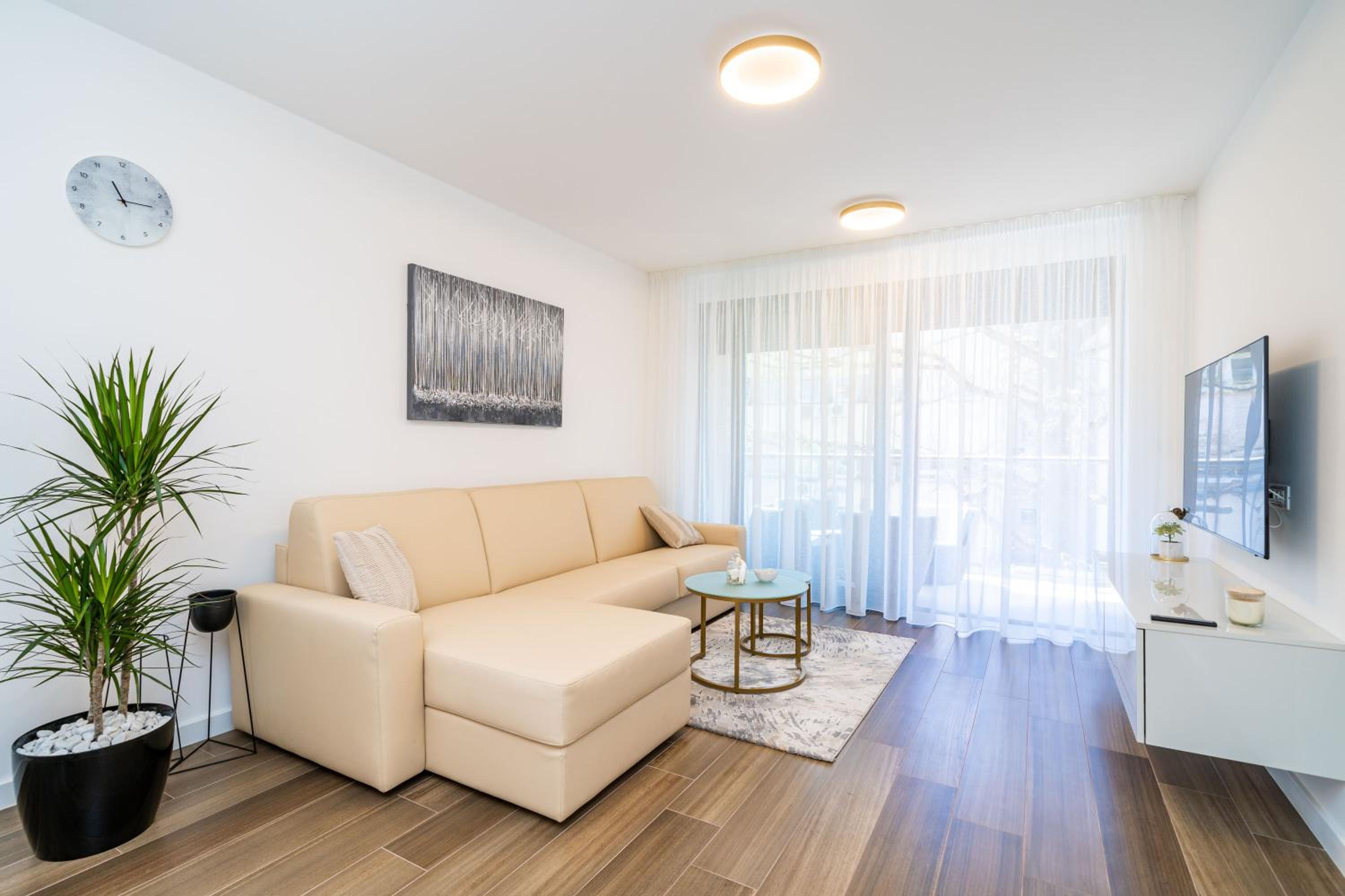 Apartments Zadro