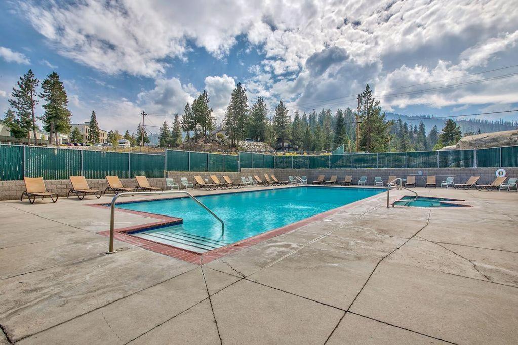 Lake Tahoe Vacations - LUXE 4 Blue Diamond Lake Tahoe Lodge - Property Image 24