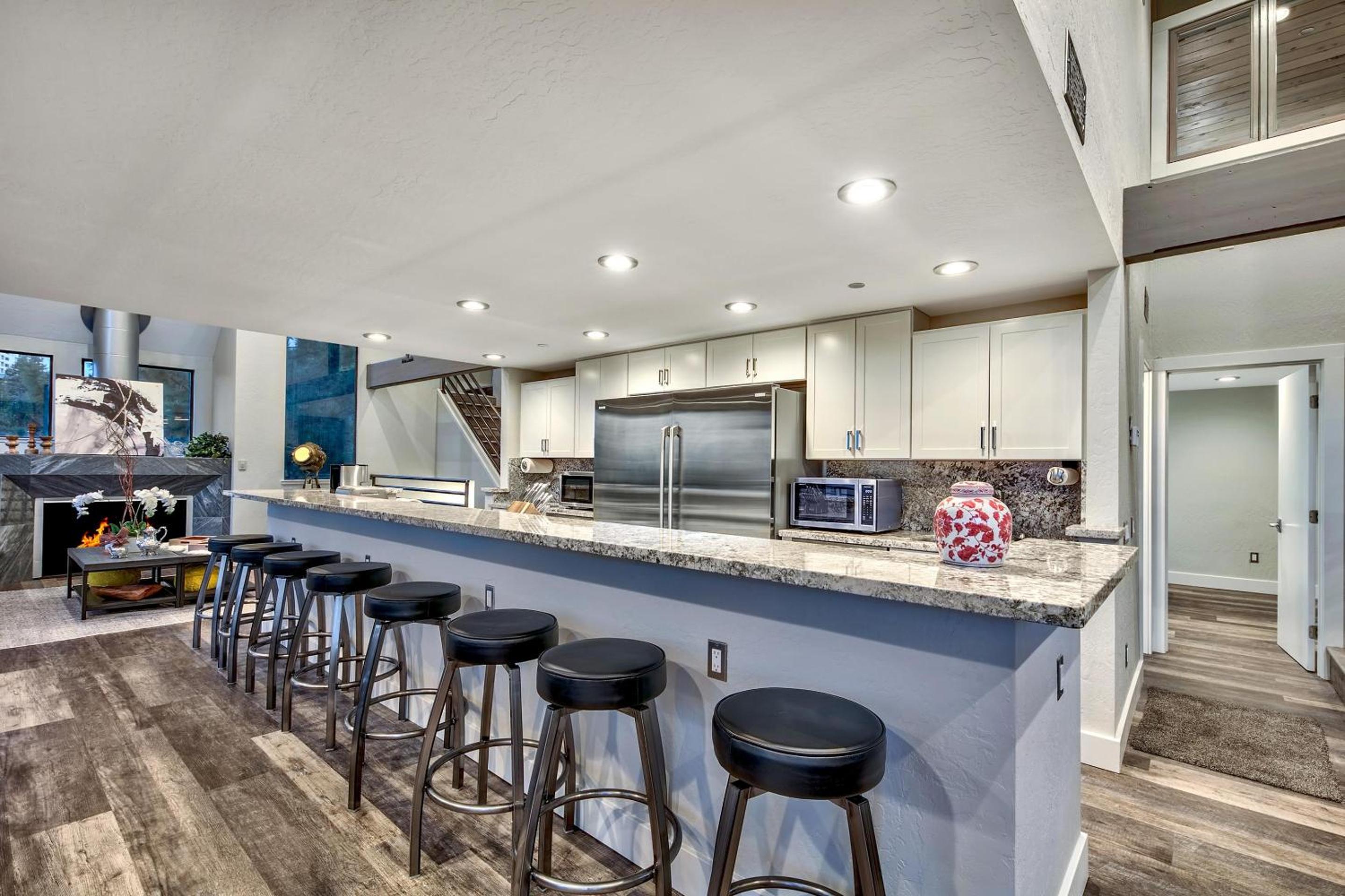 Lake Tahoe Vacations - LUXE 4 Blue Diamond Lake Tahoe Lodge - Property Image 29