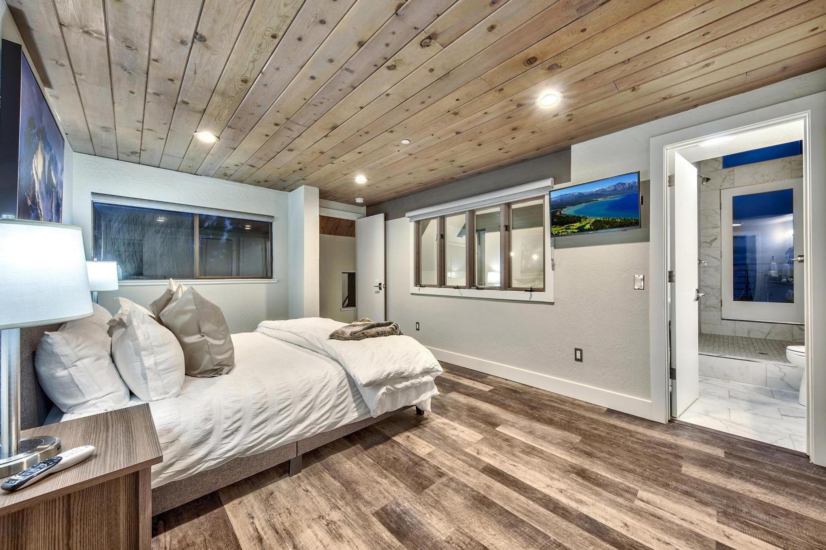 Lake Tahoe Vacations - LUXE 4 Blue Diamond Lake Tahoe Lodge - Property Image 35