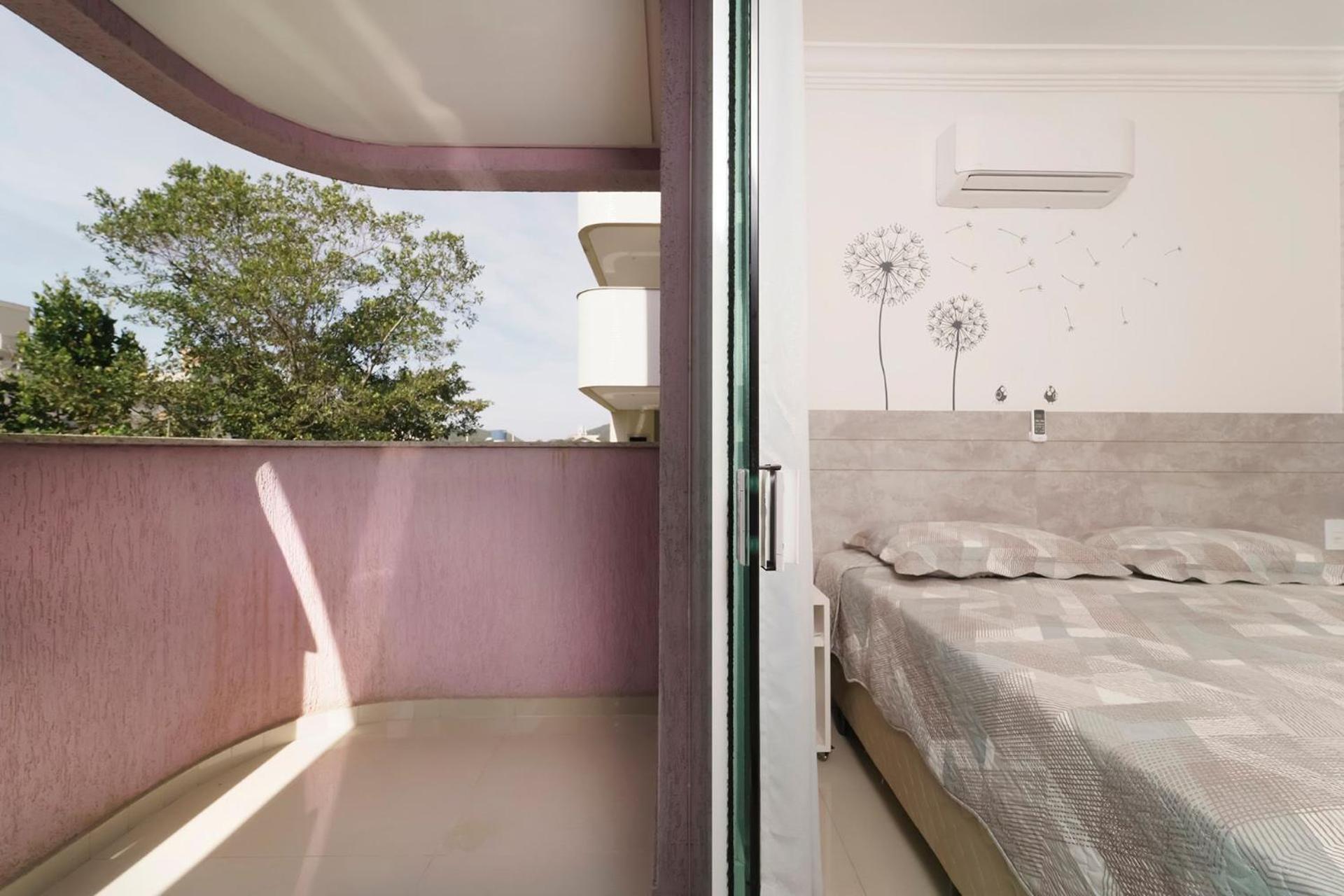 Apartment for rent 2 bedrooms with swimming pool Bombinhas
