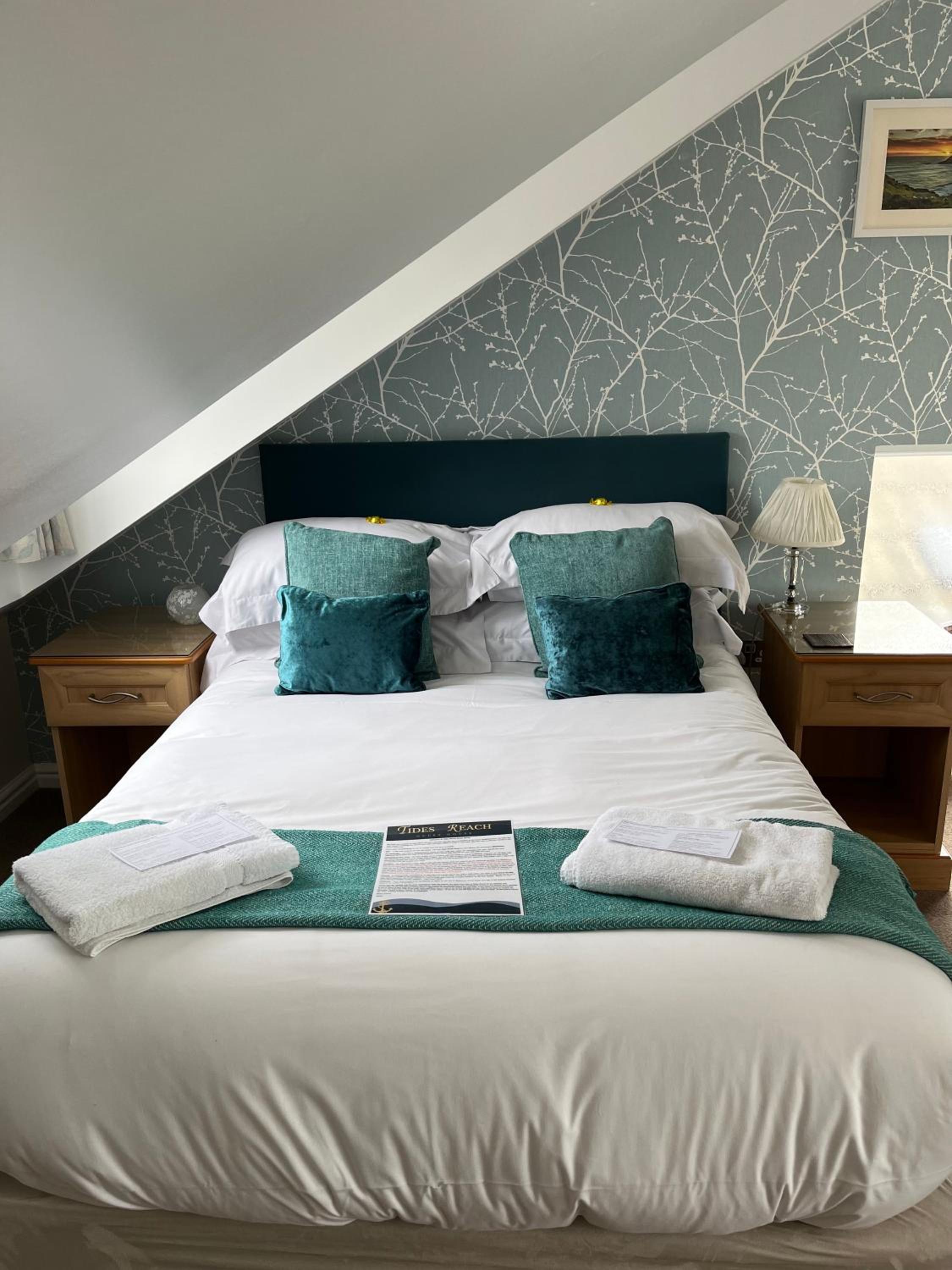 Tides Reach Guest House