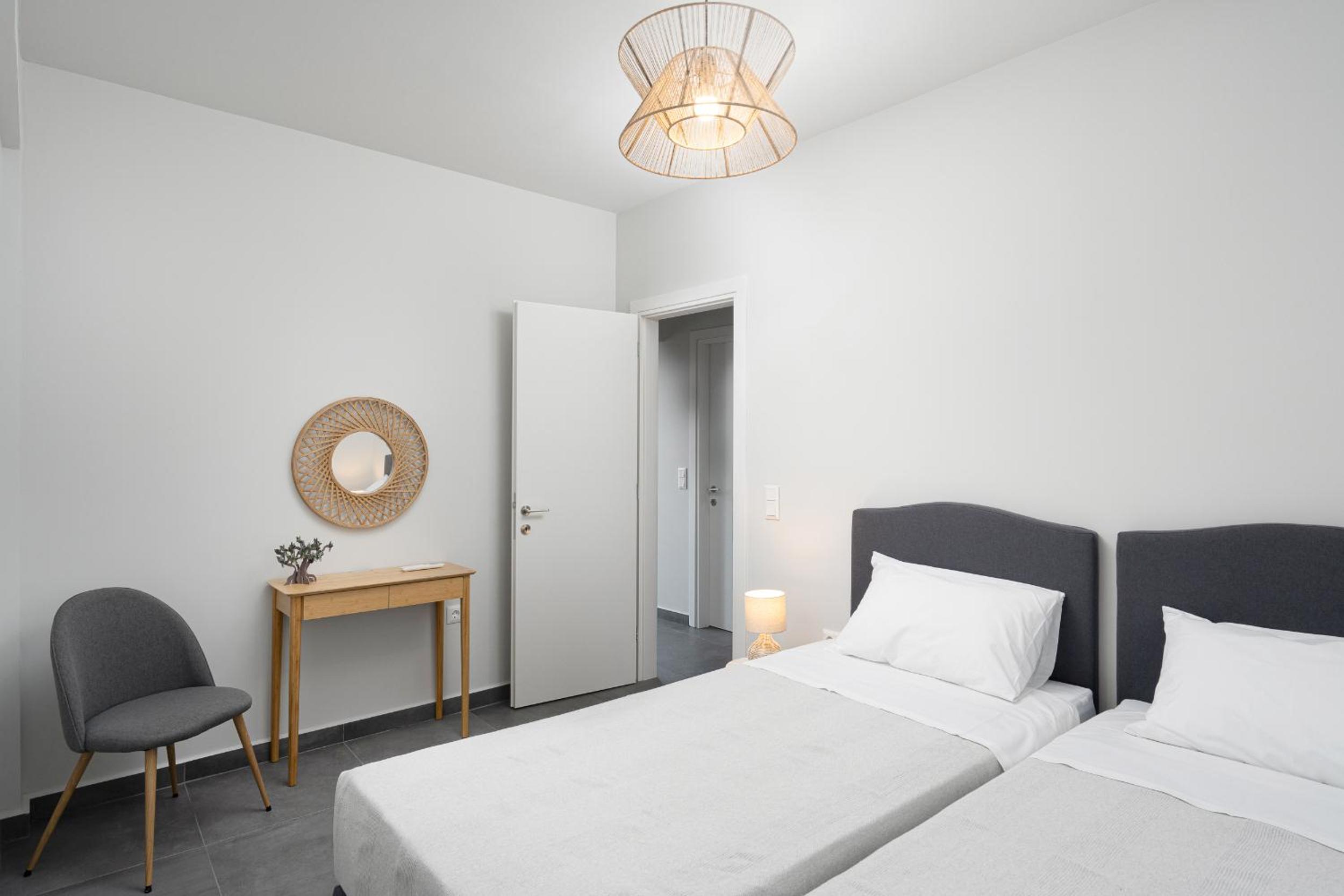 Blackbird Spacious 2BD Apartment close to the beach photo 4