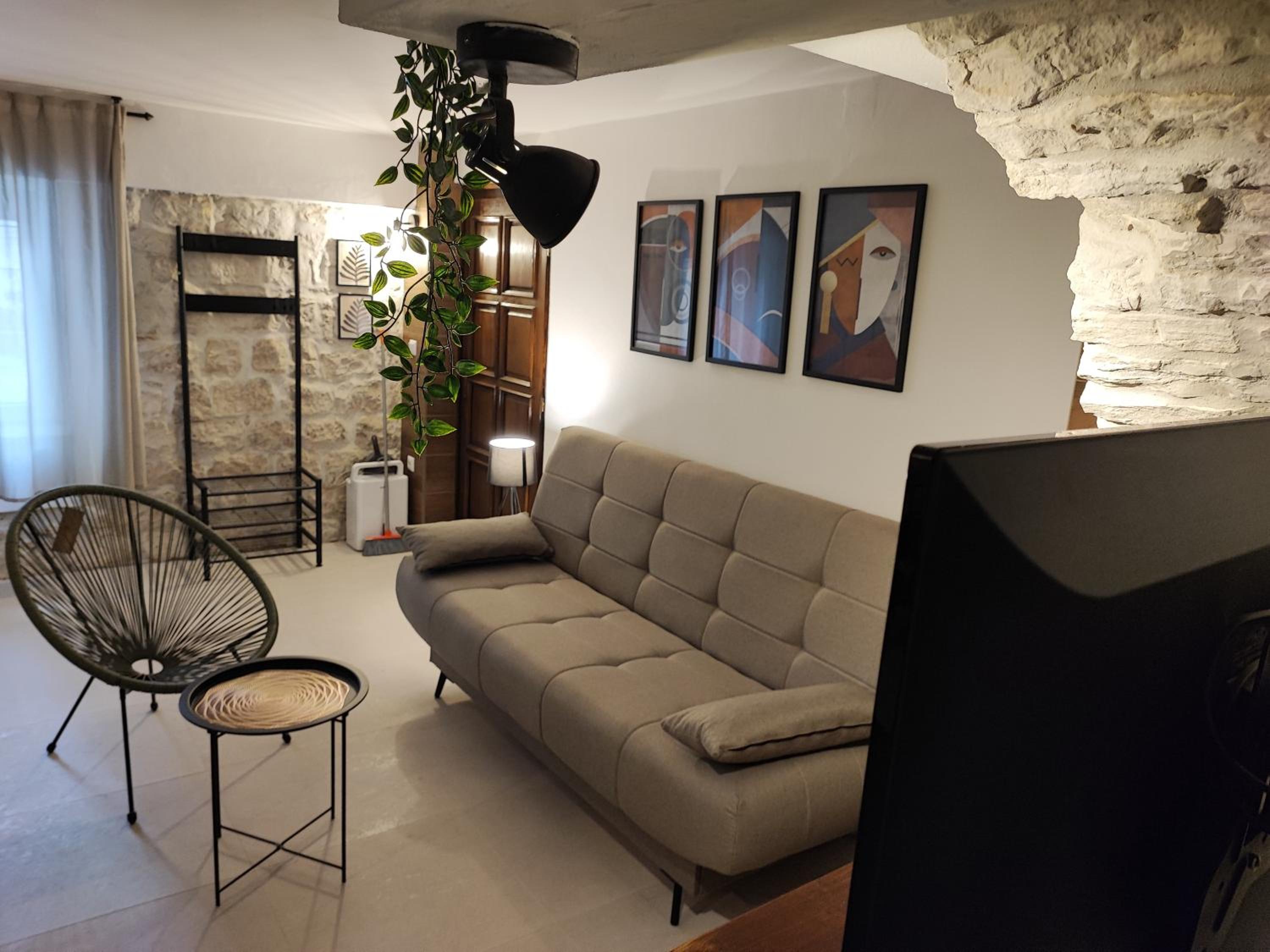 Carol Rooms