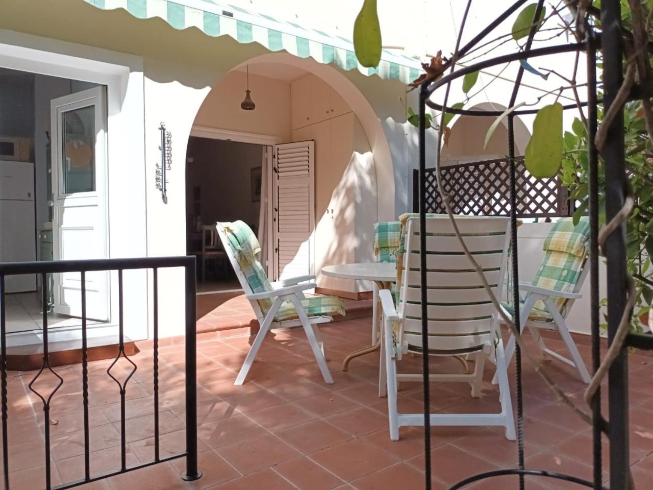 Limnaria Deluxe Maisonette