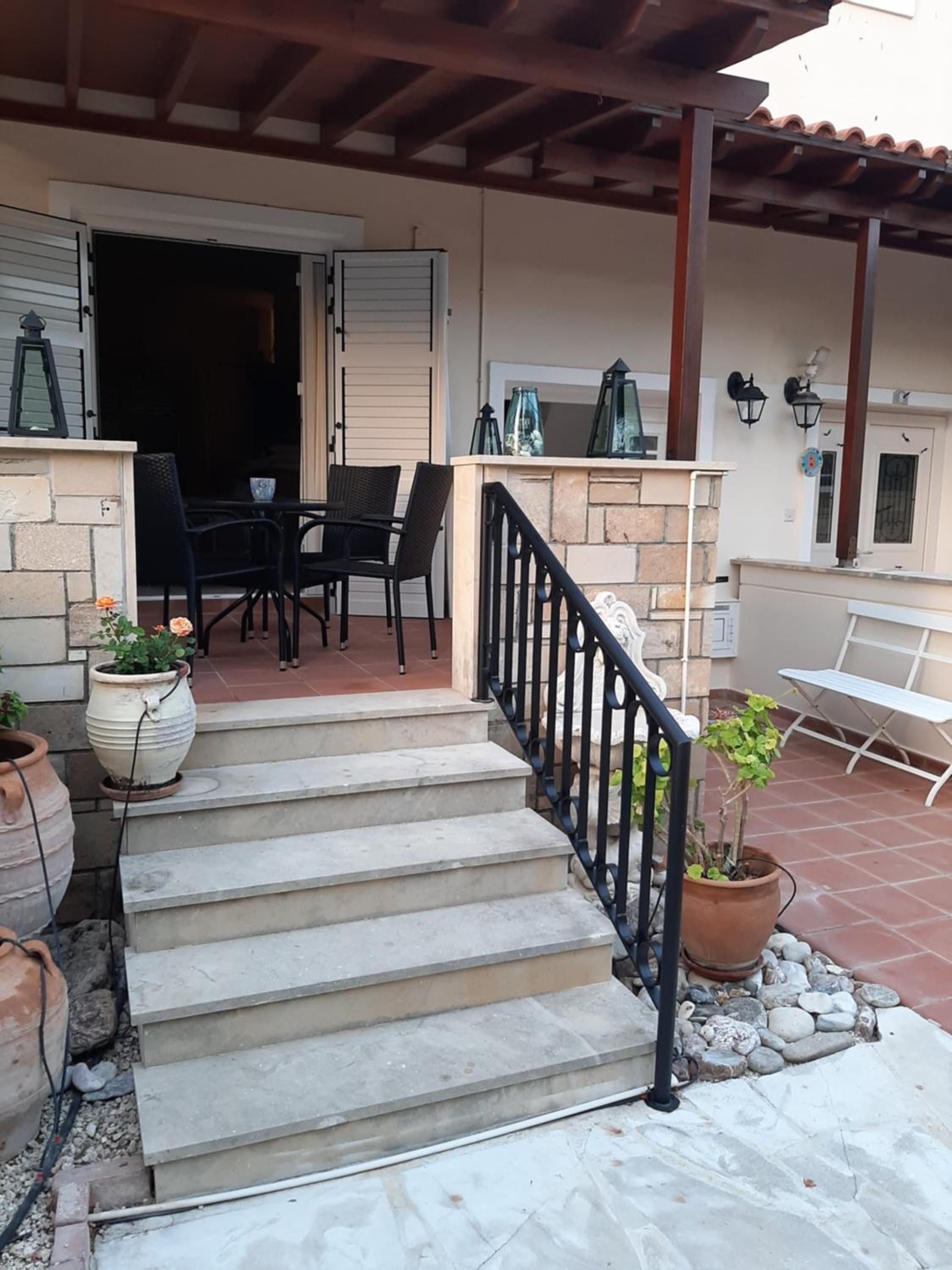 Limnaria Deluxe Maisonette