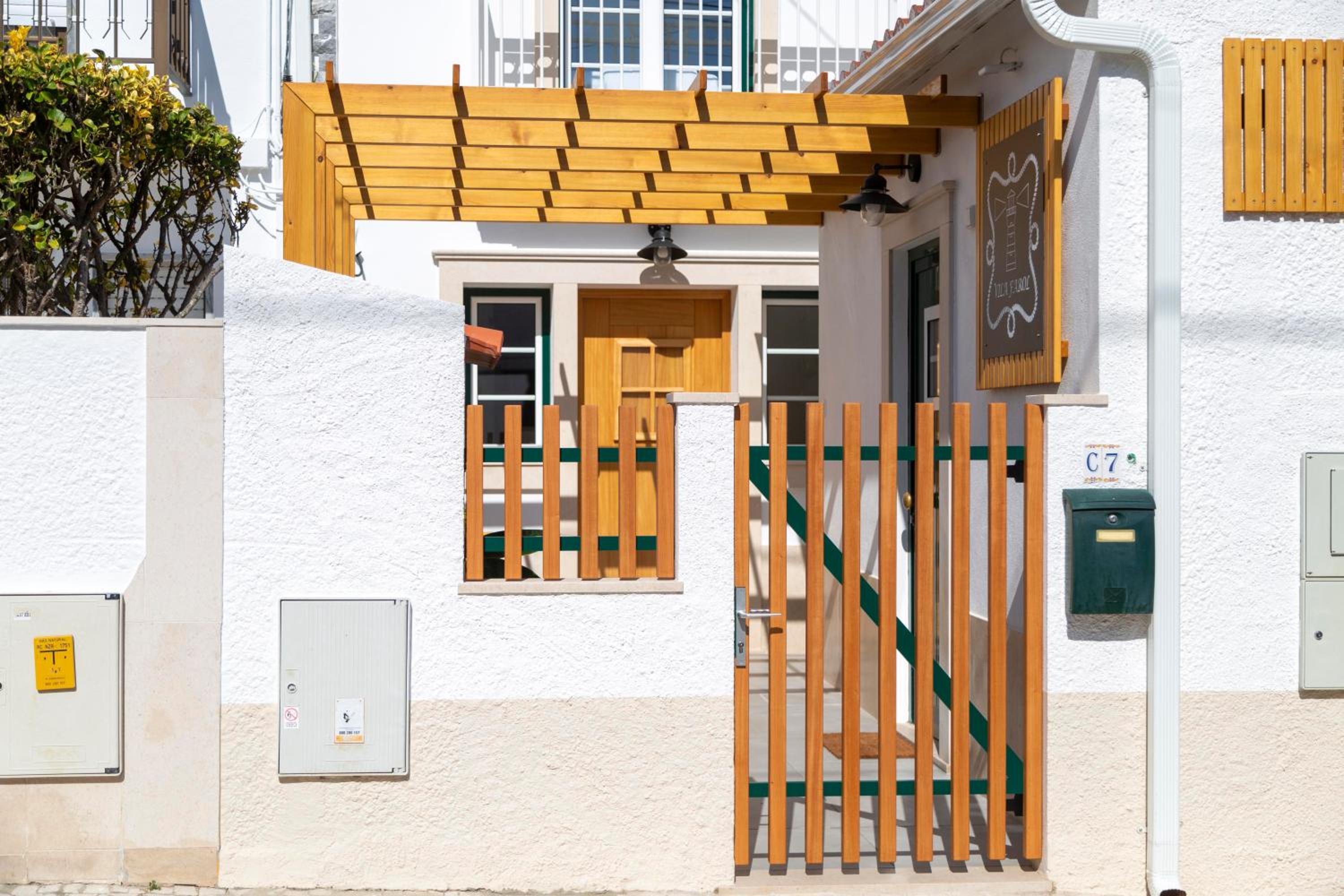Hotel Vila Farol - Image 1