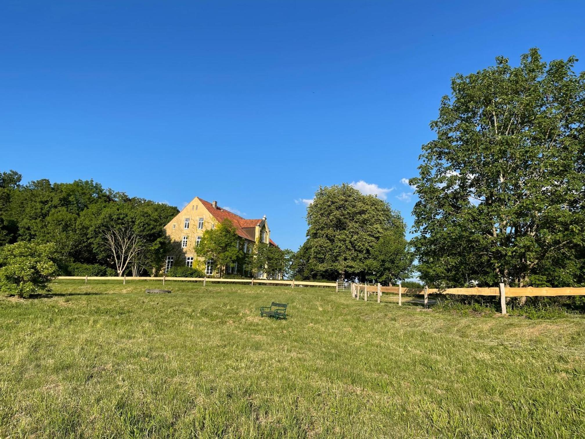 Naturnahes, neu möbl.Apartment, hundefreundlich