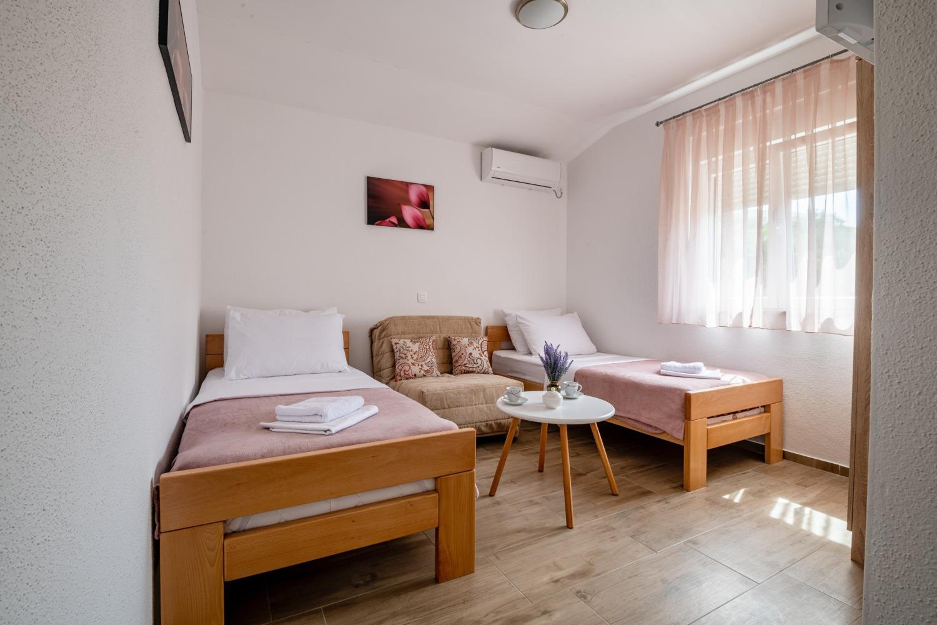 Apartments Glorija view 4