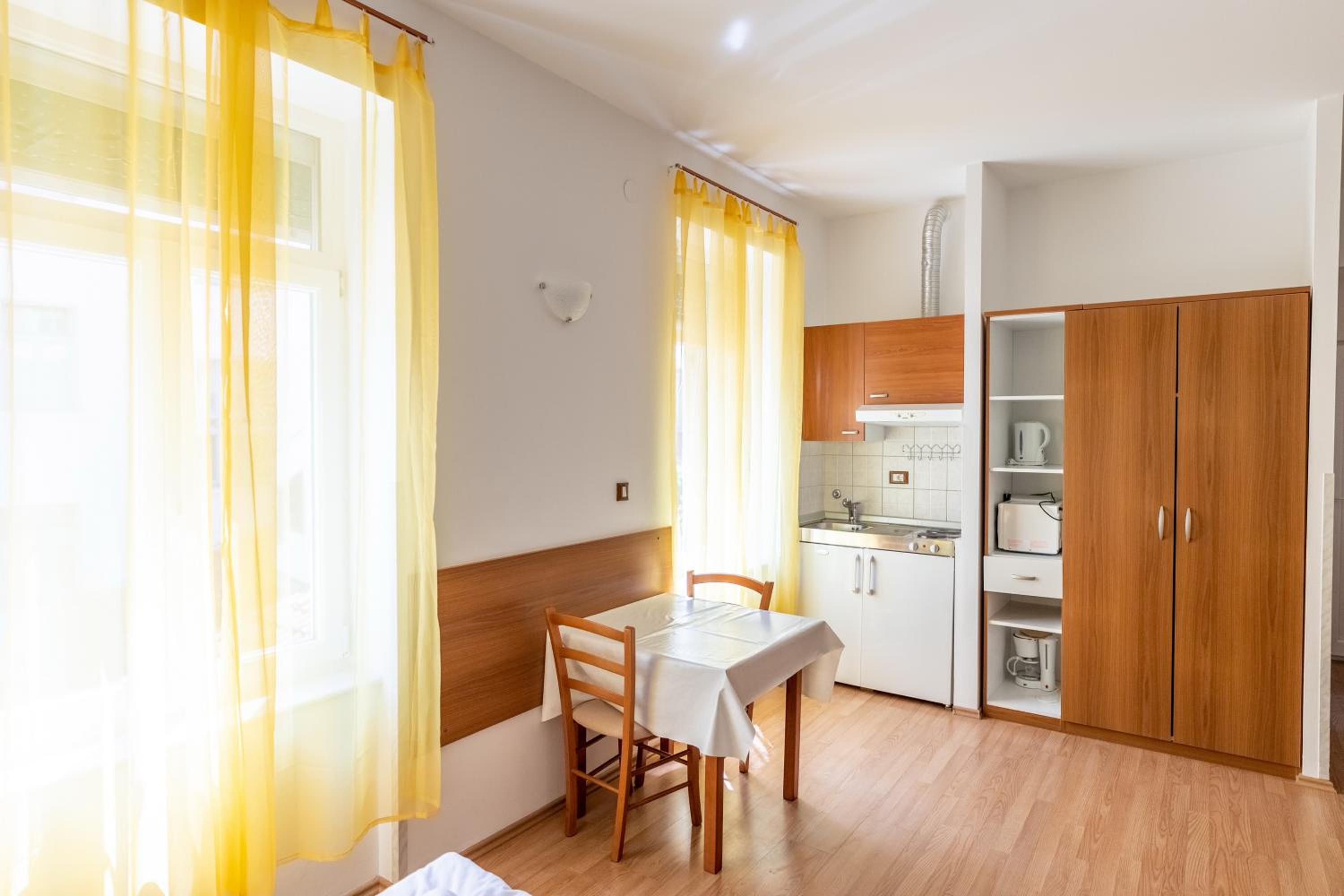 Apartments Liburnija