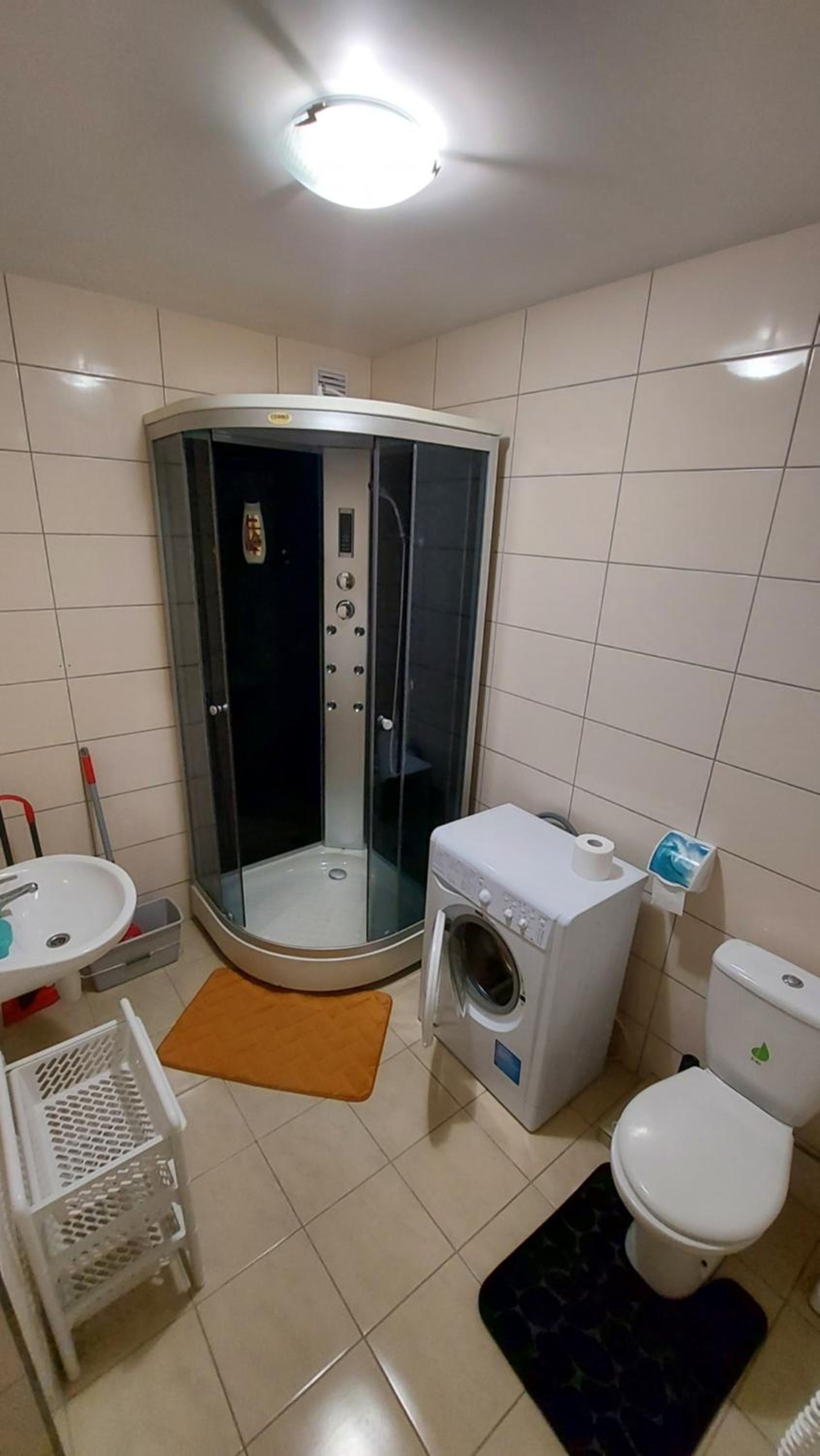 Edelweiss Apartments Economy