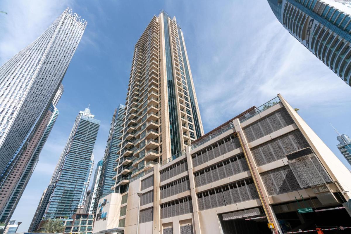 Vacay Lettings 1 BR -Edge of canal Marina view