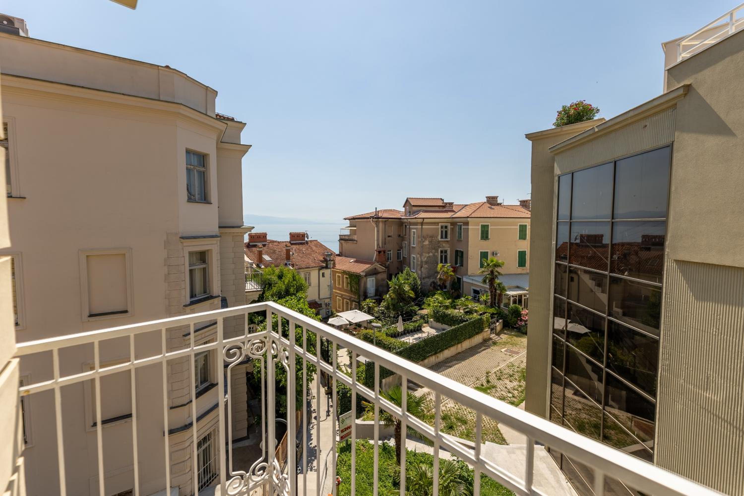 Apartments Liburnija