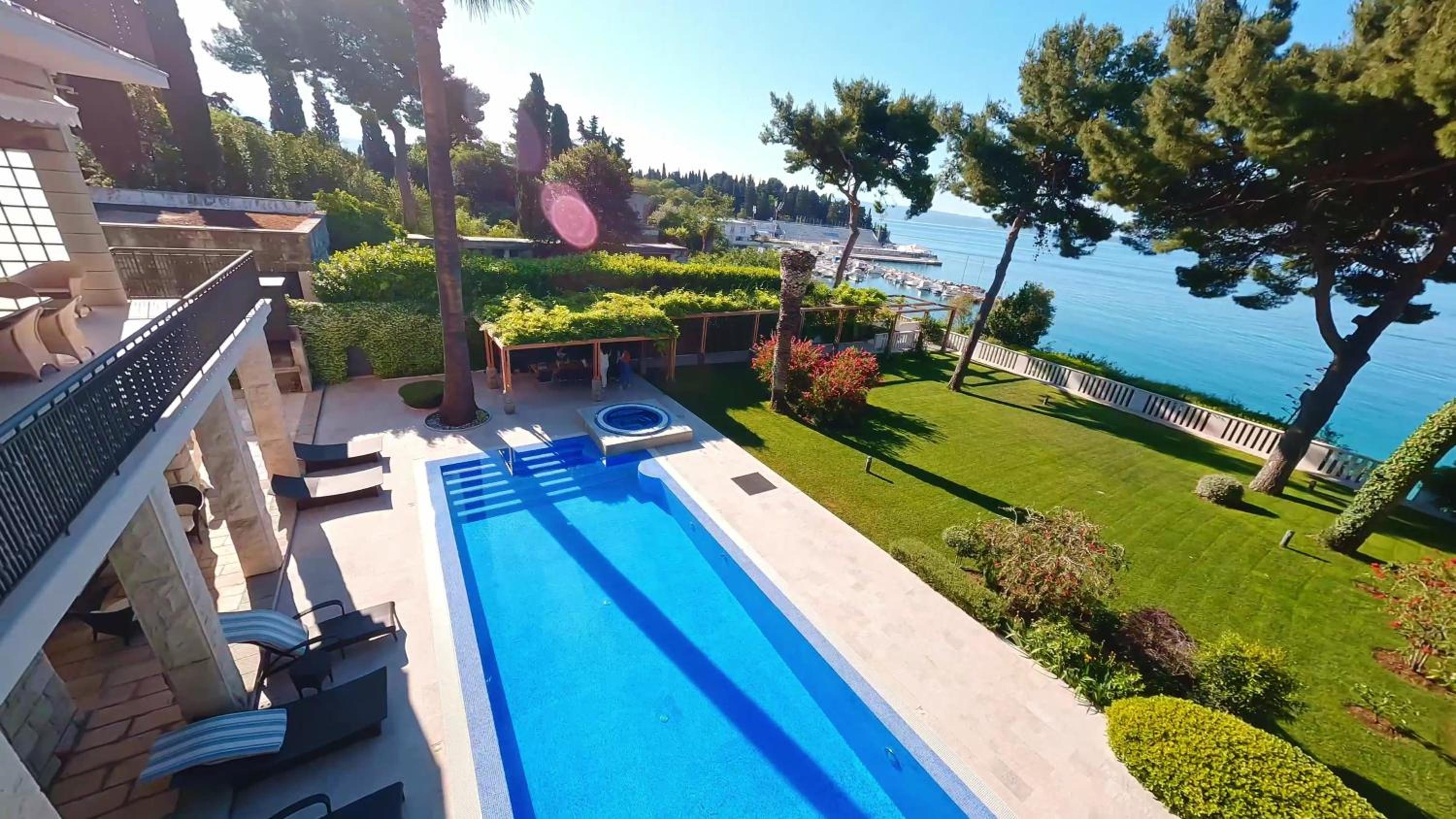 Villa Diocletian view 5
