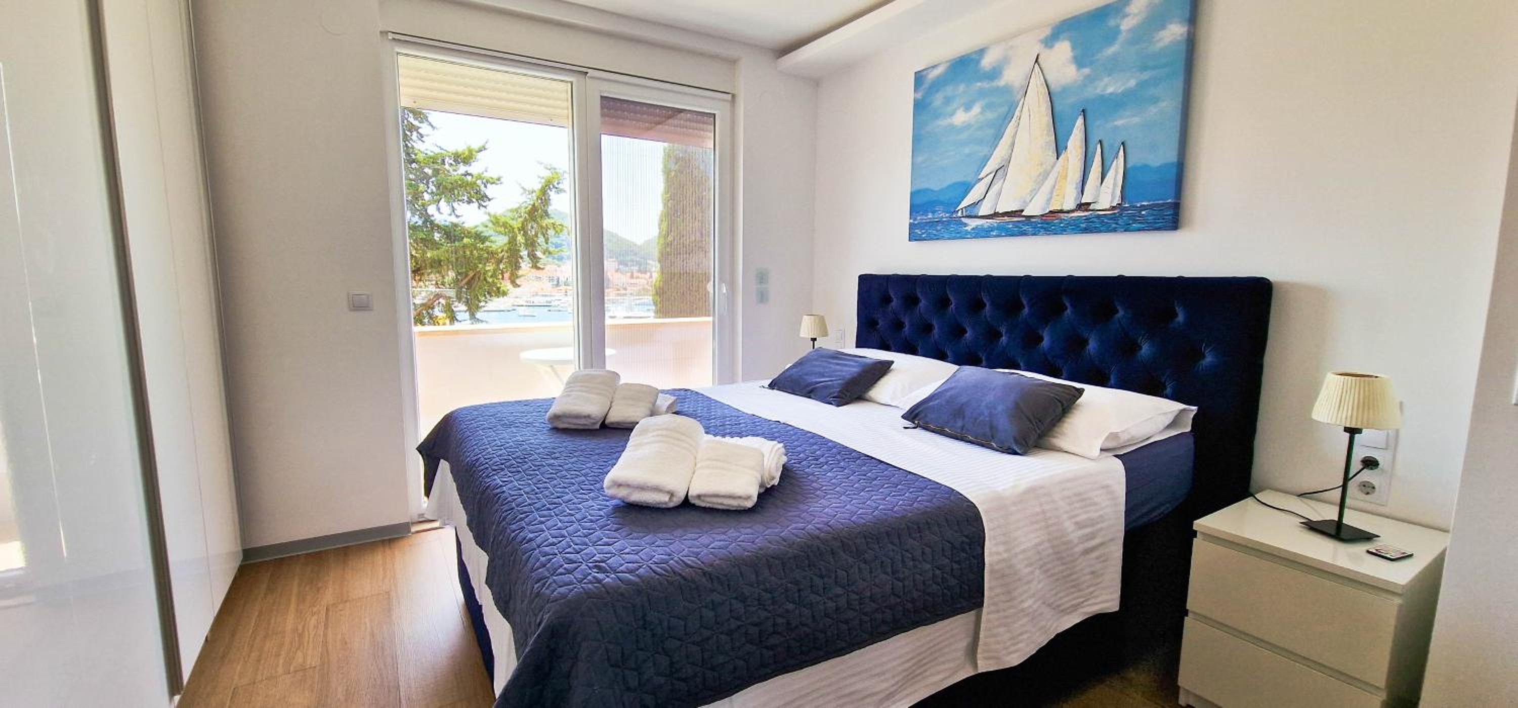 Aquamarine Deluxe Apartment
