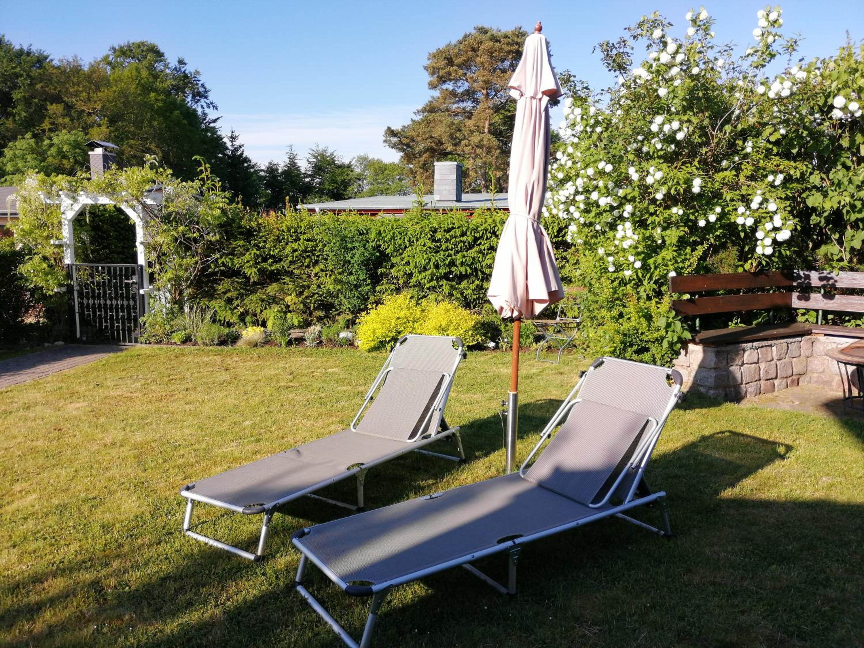 Ferienhaus am See mit Ruderboot